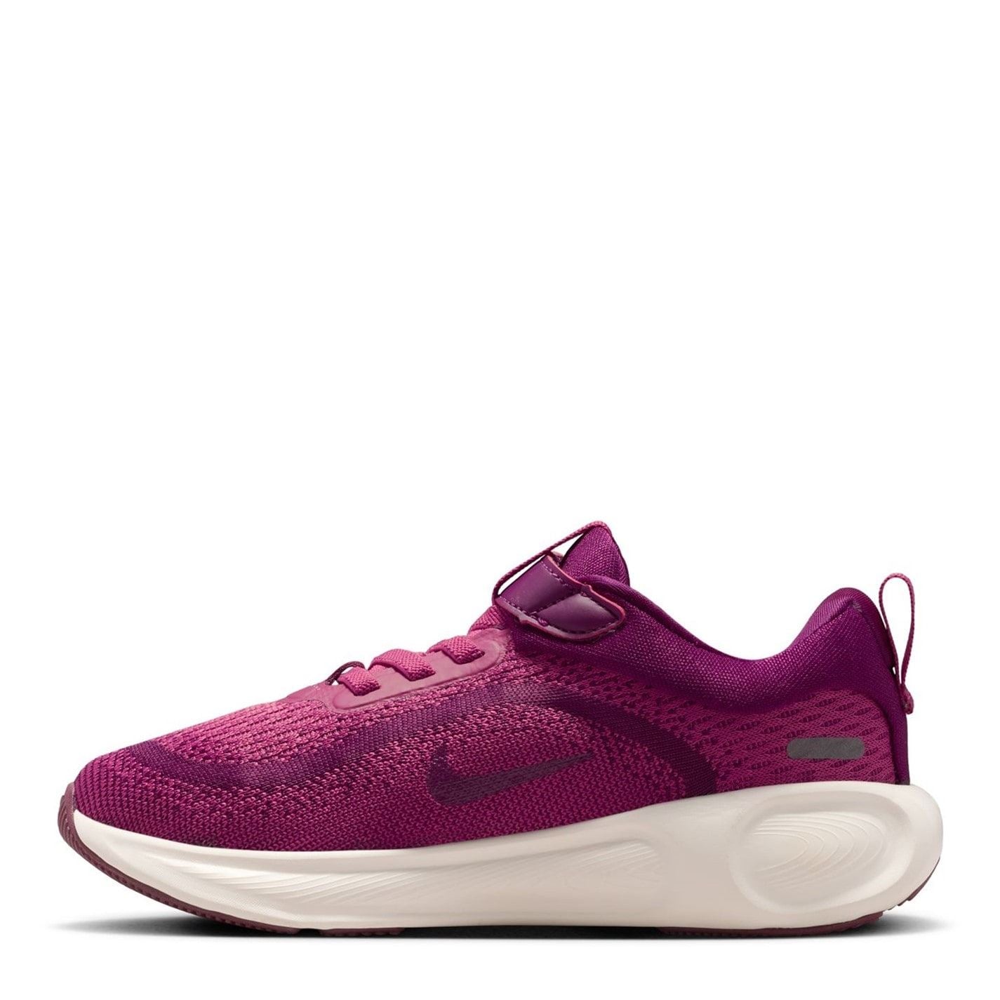 Nike Stellar Ride Low Top Lace-Up Sneakers