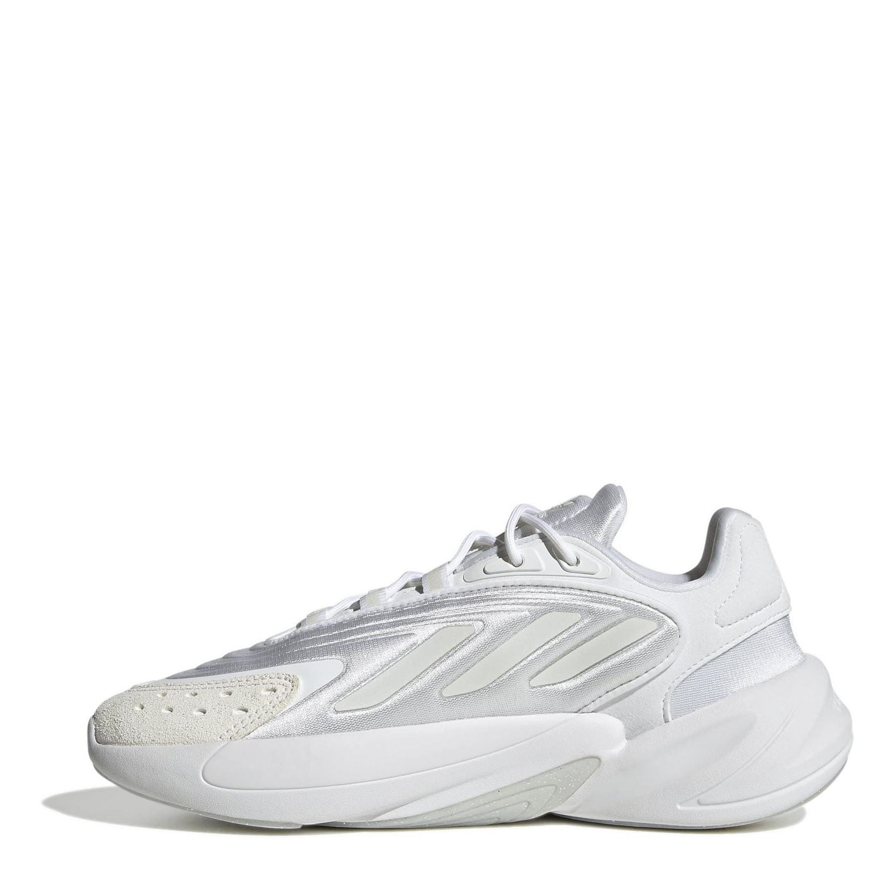 adidas Originals Ozelia Lace-Up Low Top Sneakers