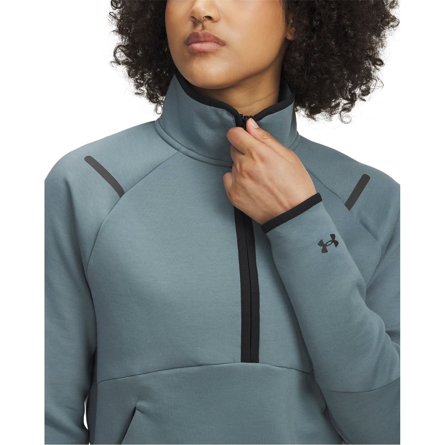 Under Armour Reflective Trim Cropped Raglan Sleeve Relaxed Fit Sweatshirt