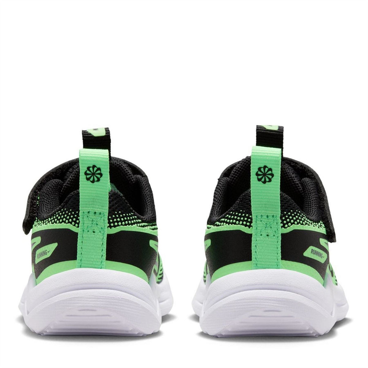 Nike Cosmic Runner Low Top Sneakers with Adjustable Drawstring