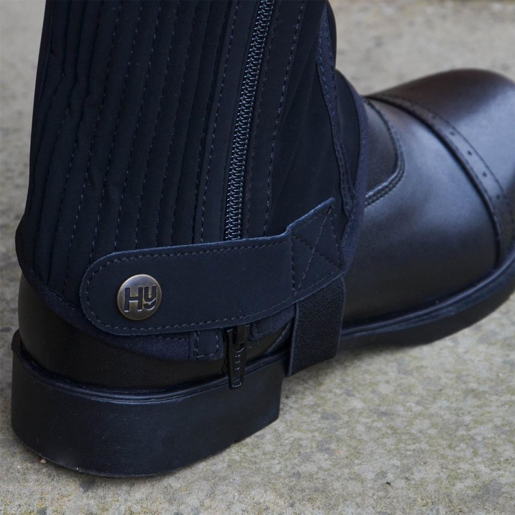 HY Equestrian Adults Synthetic Chaps