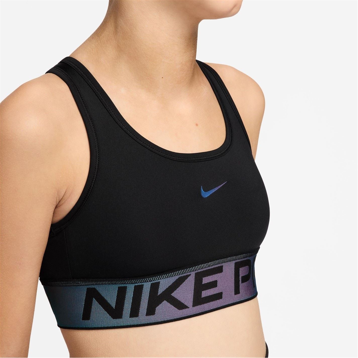 Nike Scoop Neck Snug Fit Sports Bra