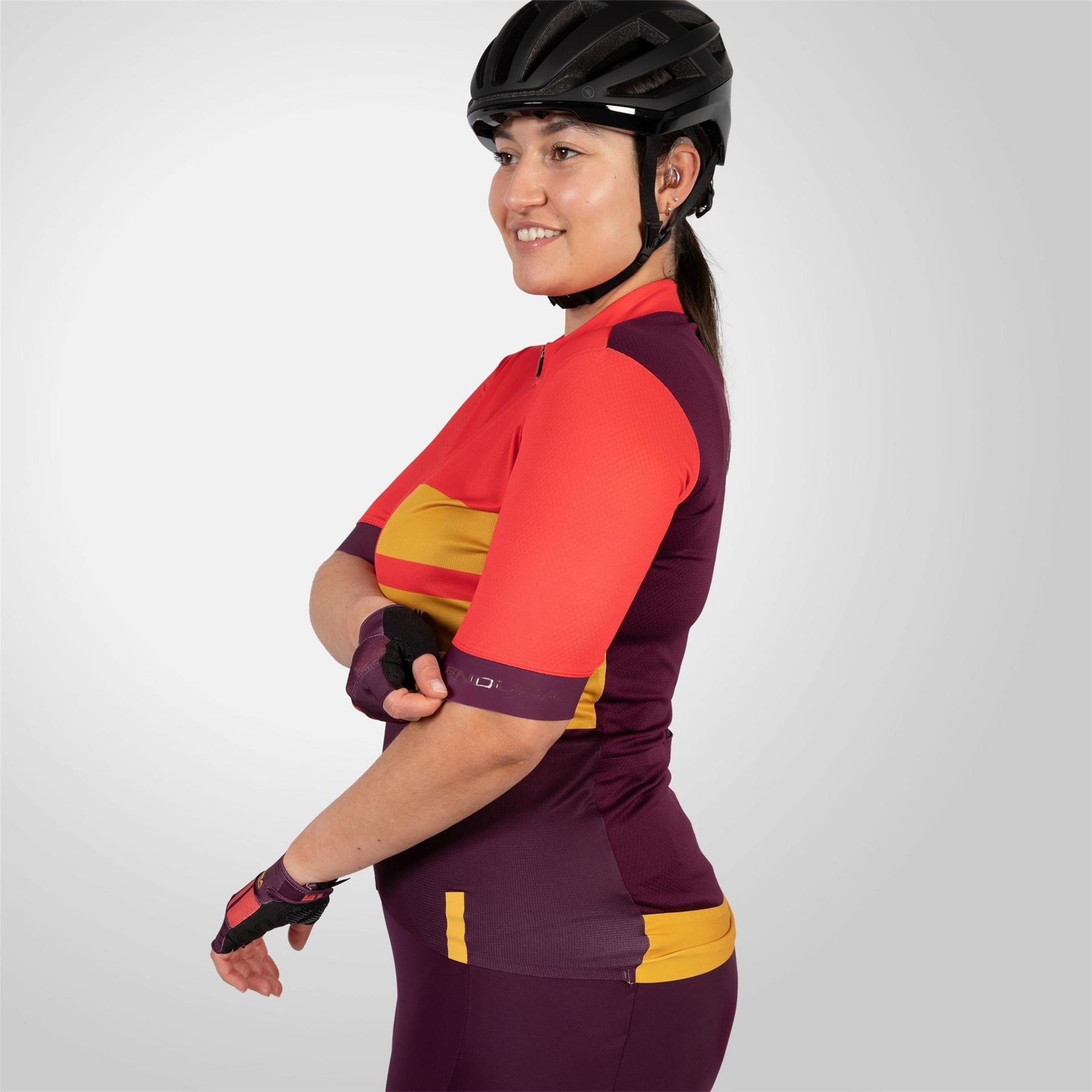 Endura Mock Neck Short Sleeve Slim Fit Athletic Jersey