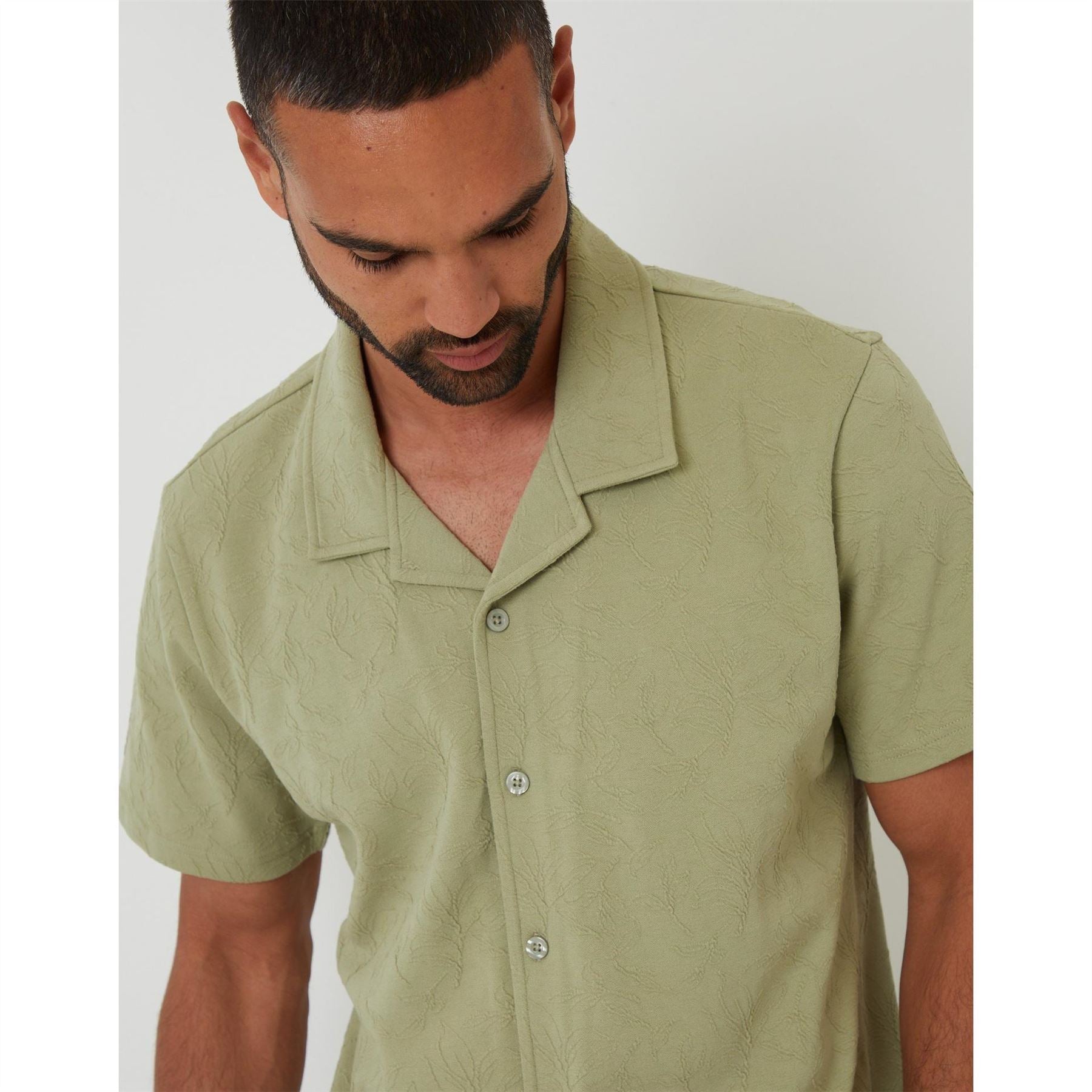Threadbare Darvel Collared Neck Short Sleeve Shirt