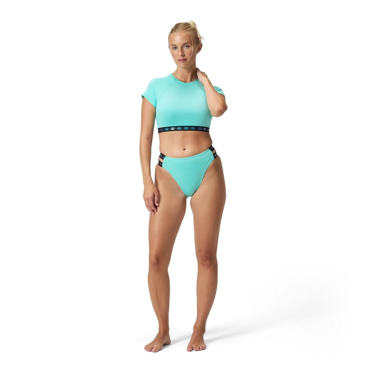 Speedo Solid Logo Cropped Slim Fit T-Shirt