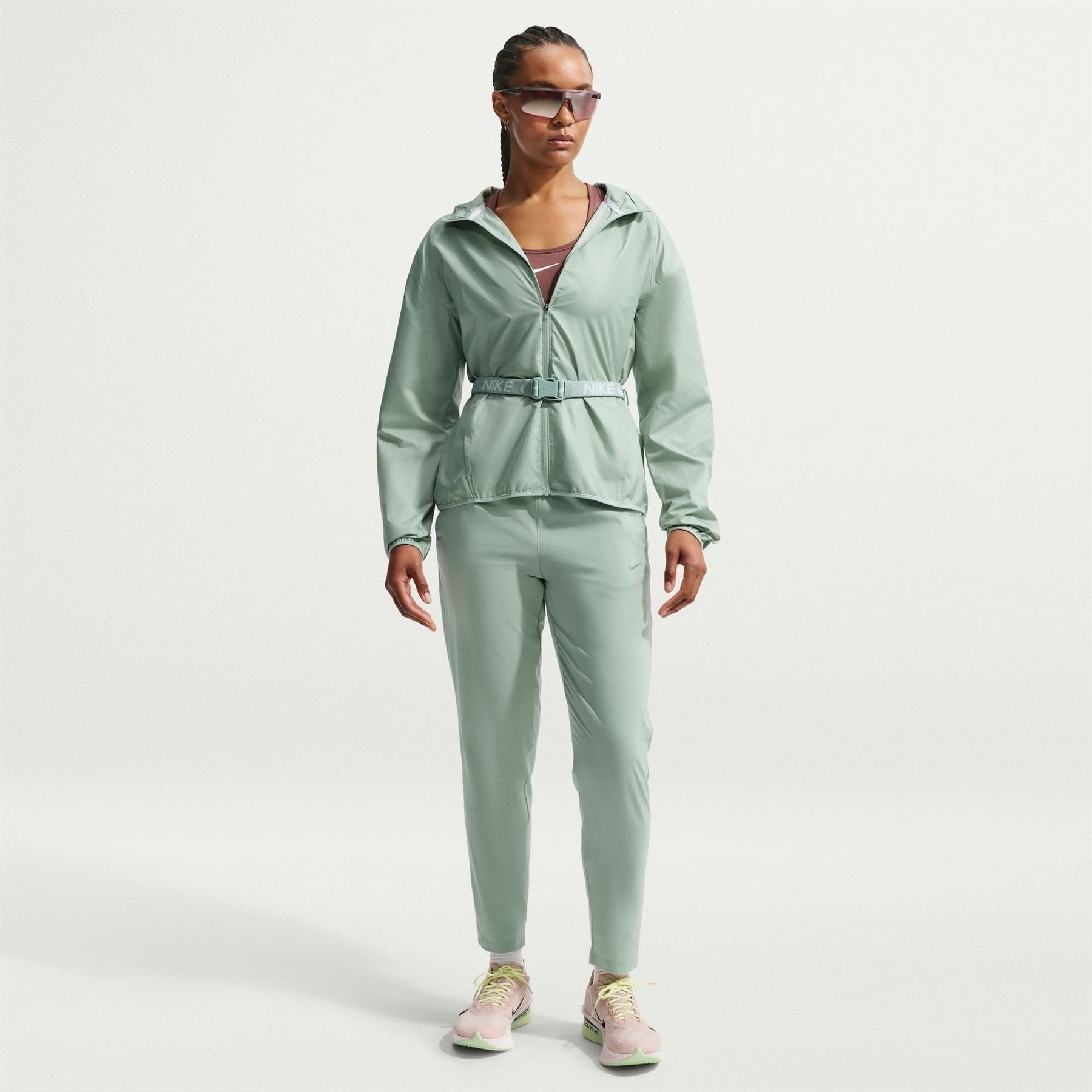 Nike Tempo Hooded Solid Patterned Windbreaker