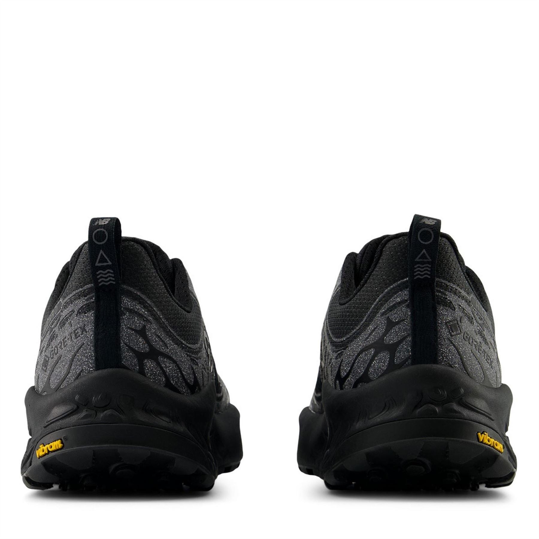 New Balance Mens Hierro V8 GorE-Tex Trail Running Shoes