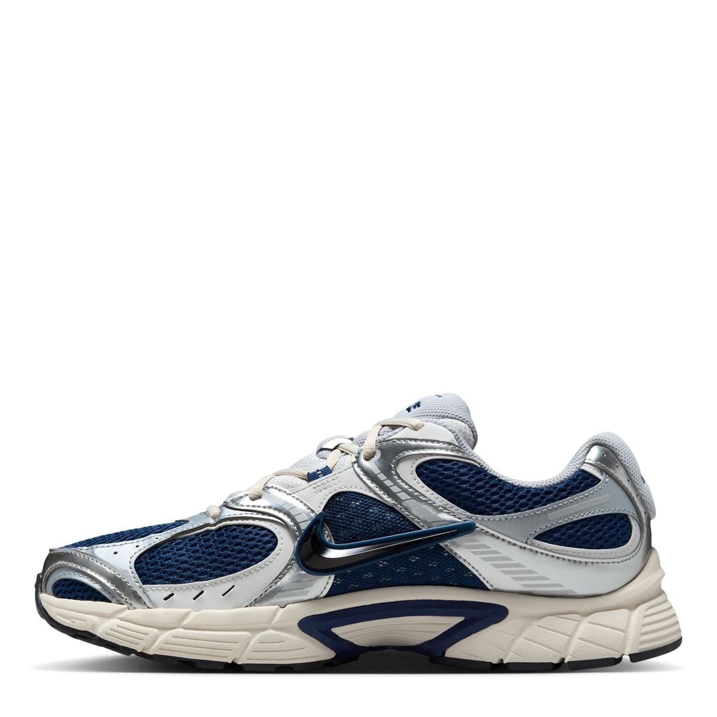 Nike Vomero 5 Running Flat Heel Trainers