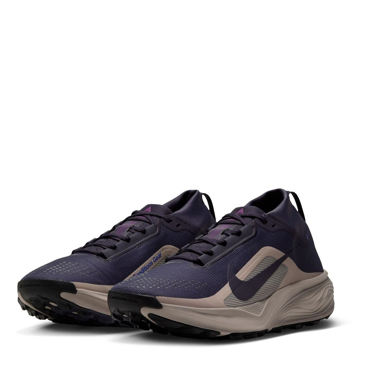 Nike ACG Peg Trail Gore-Tex Lace-Up Sneakers