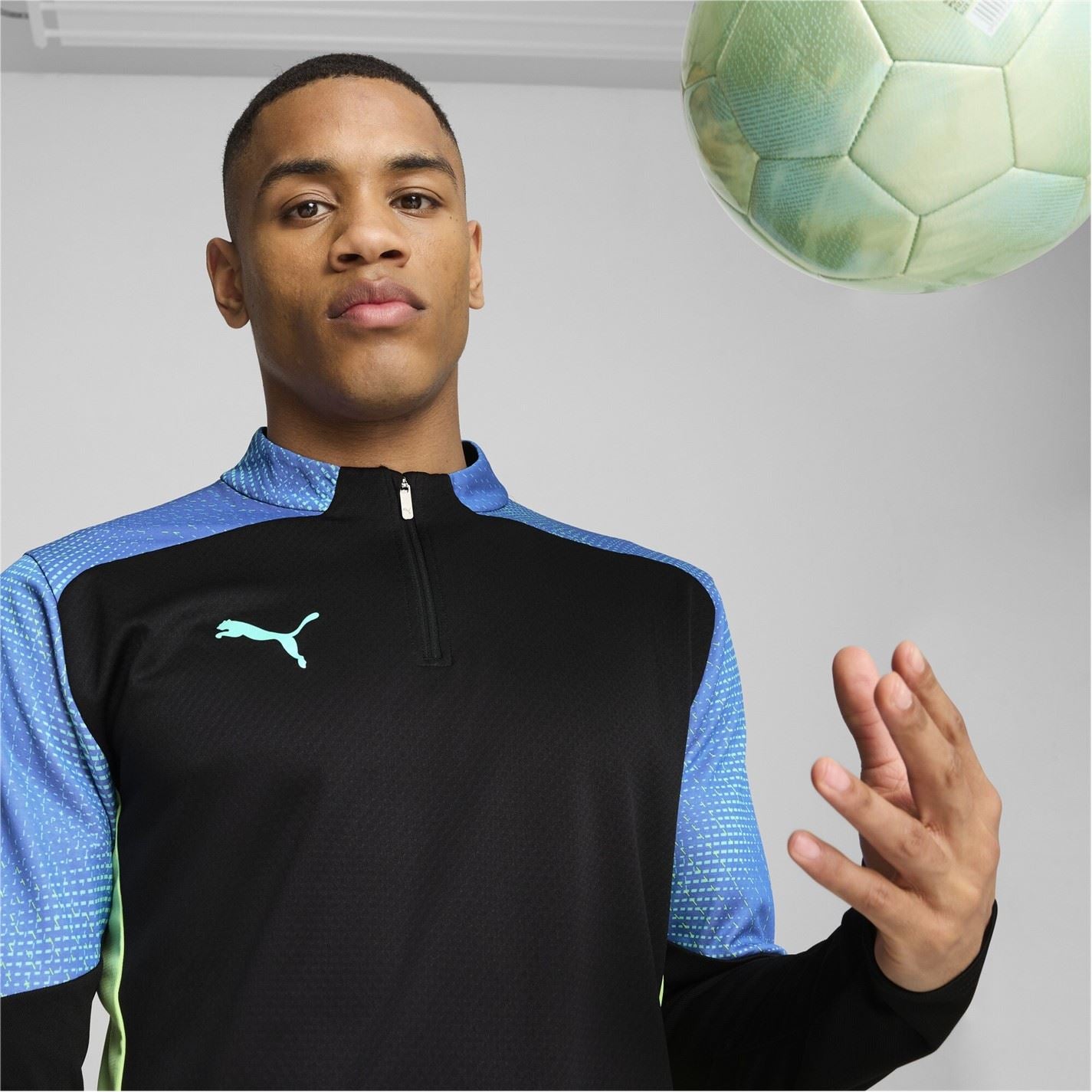 Puma Final Zip Neck Regular Fit Sweatshirt