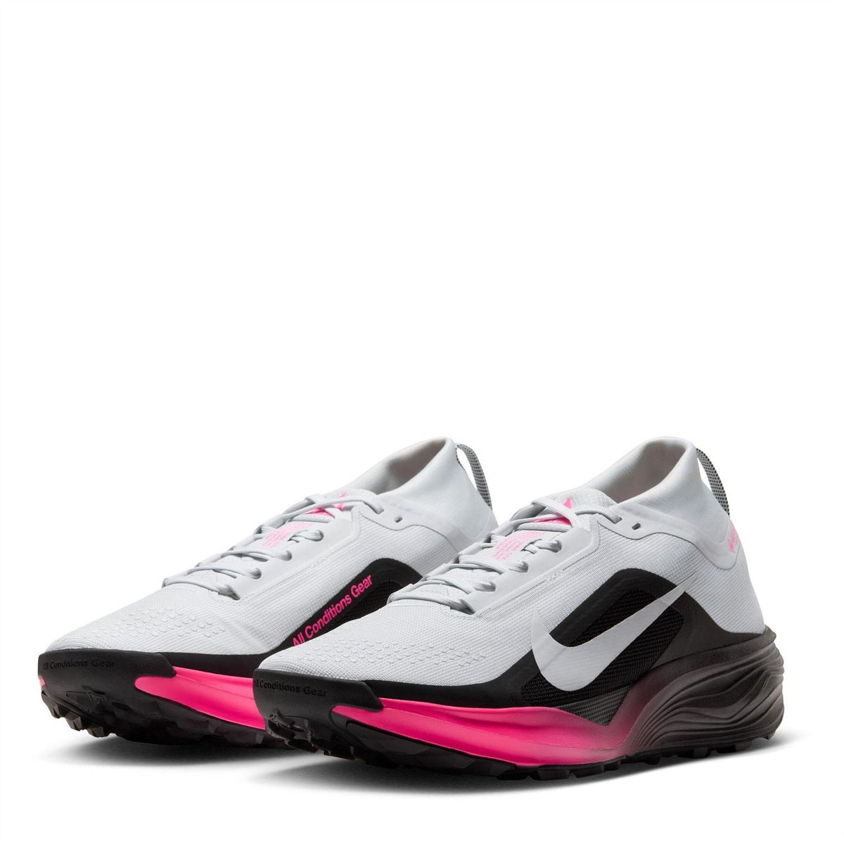 Nike ACG Peg Trail Gore-Tex Lace-Up Sneakers