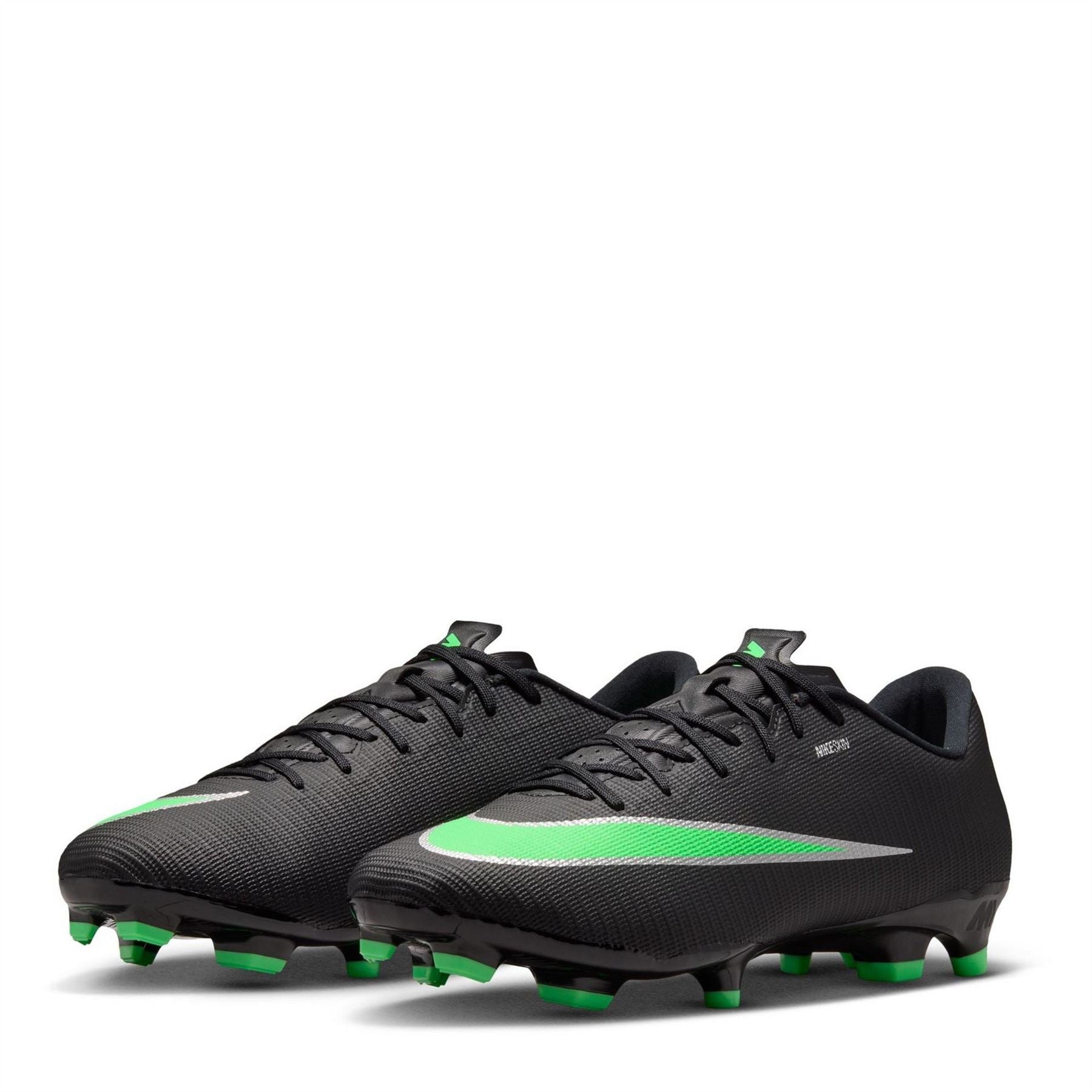 Nike Vapor 17 Academy Firm Ground Football Boots