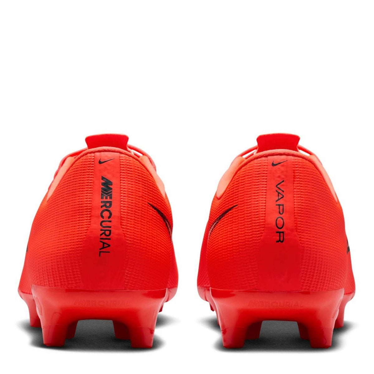 Nike Vapor 17 Academy Firm Ground Football Boots