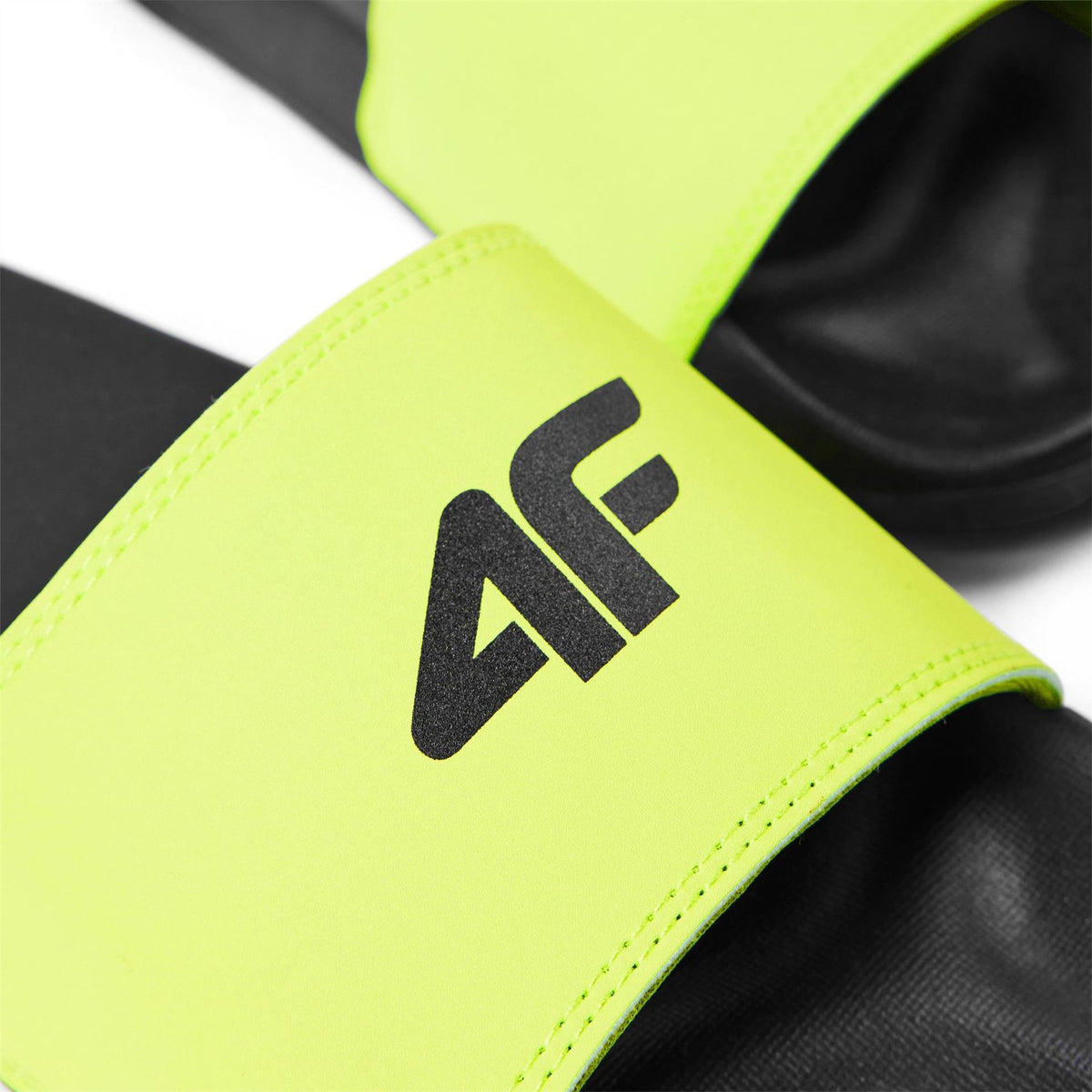 4F Logo Slider