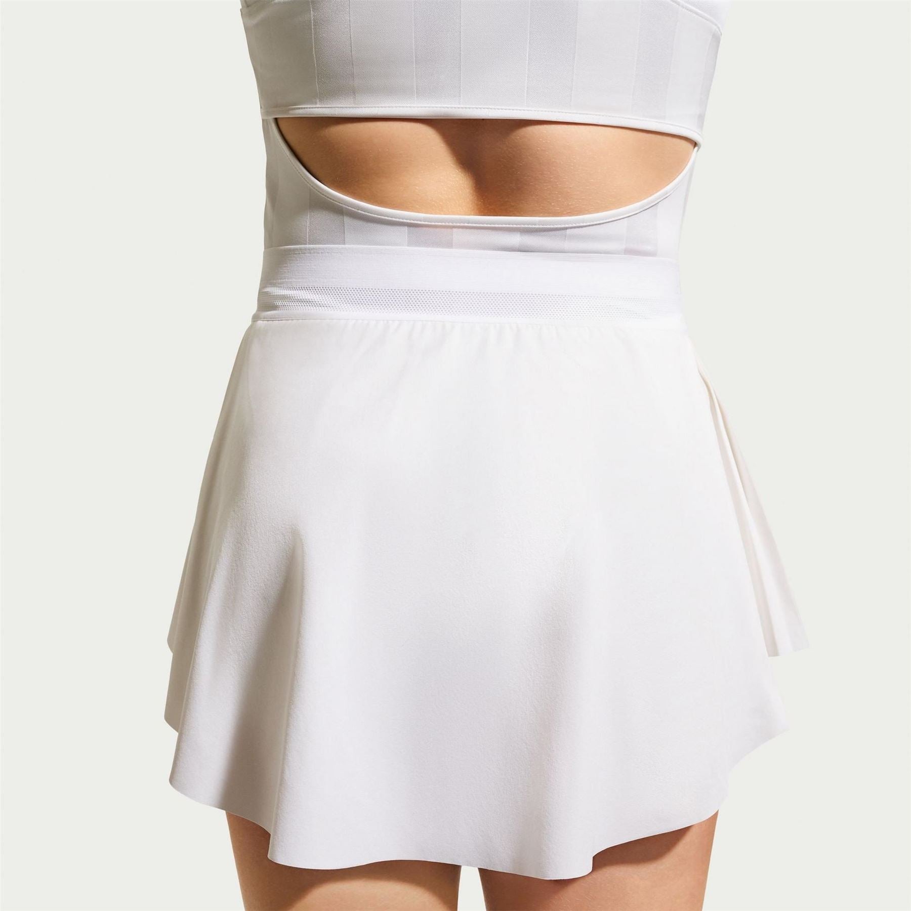 Nike Slim Fit High Neck Tank