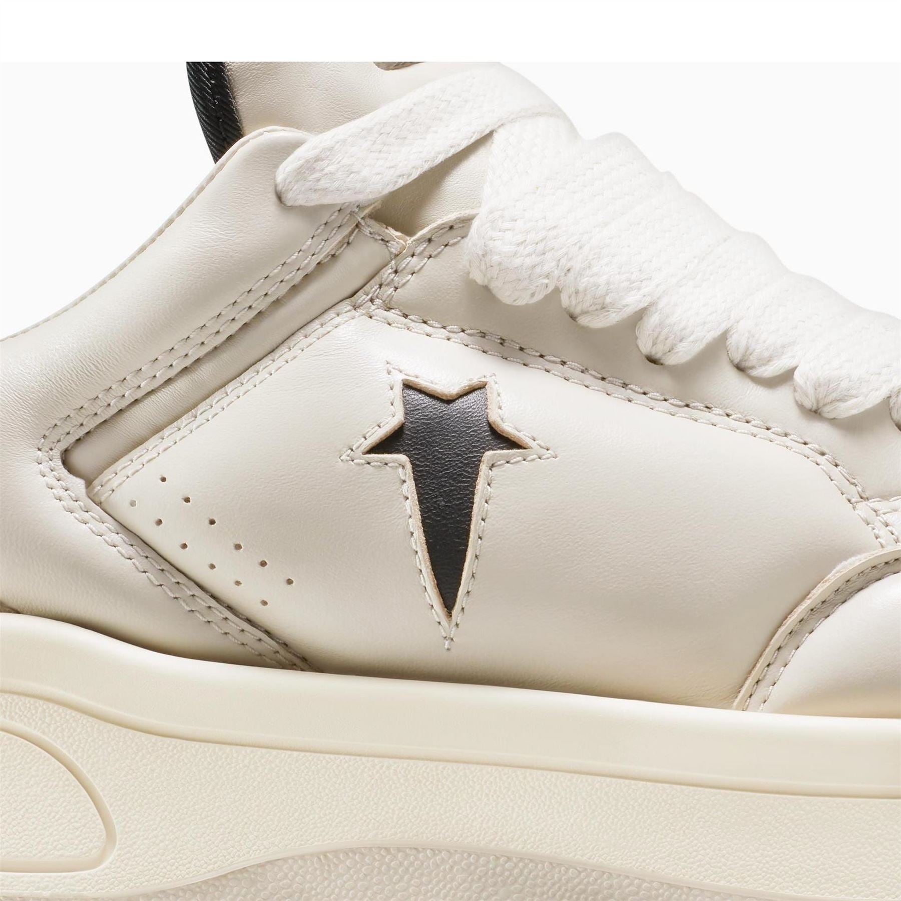Converse Adults Turbowpn Ox Low Top Trainers