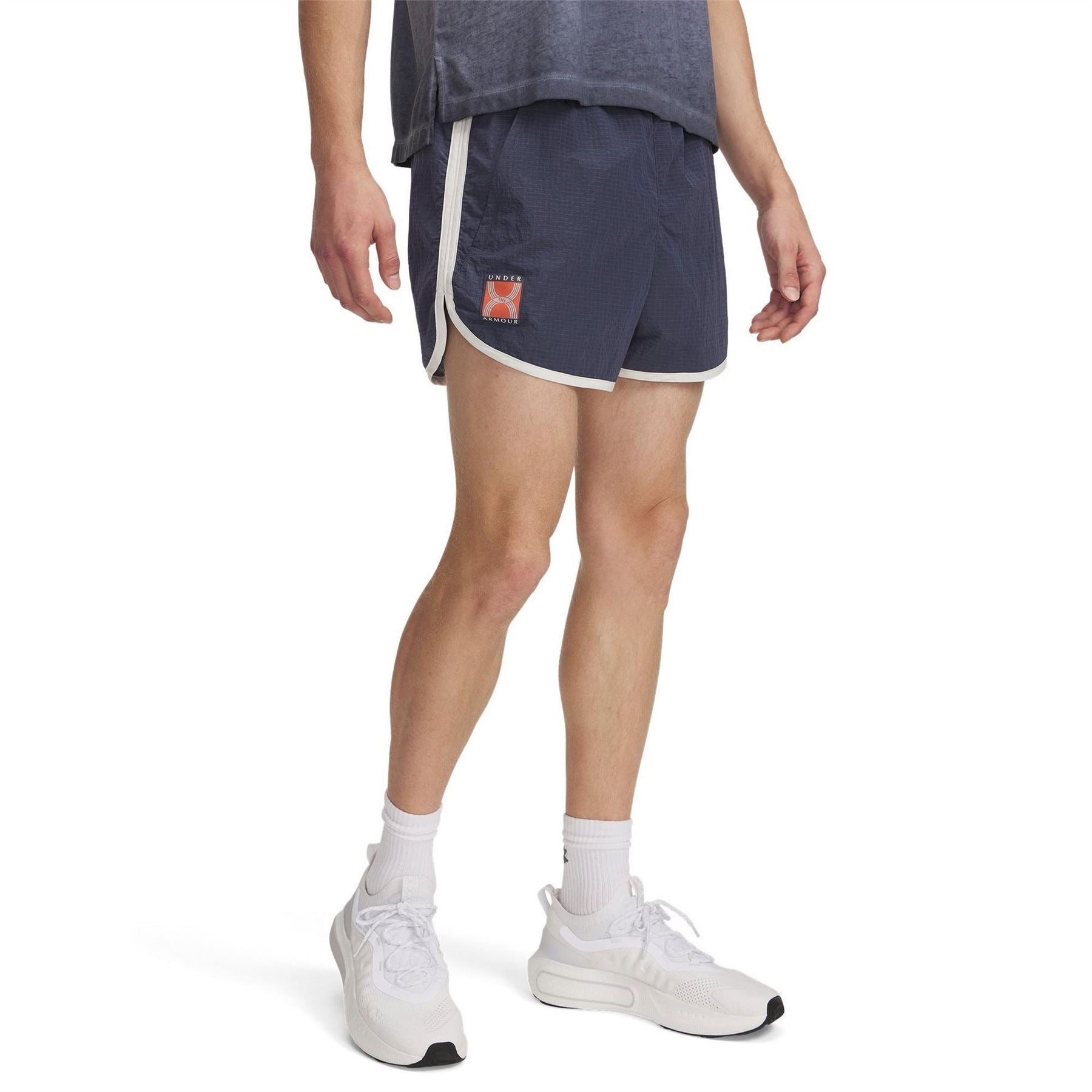 Under Armour Run 96 Running Shorts with Curved Hem