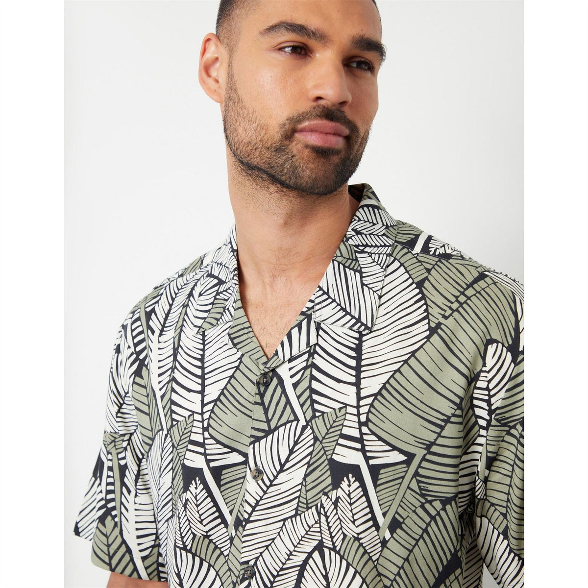 Threadbare Relaxed Fit Short Sleeve Shirt