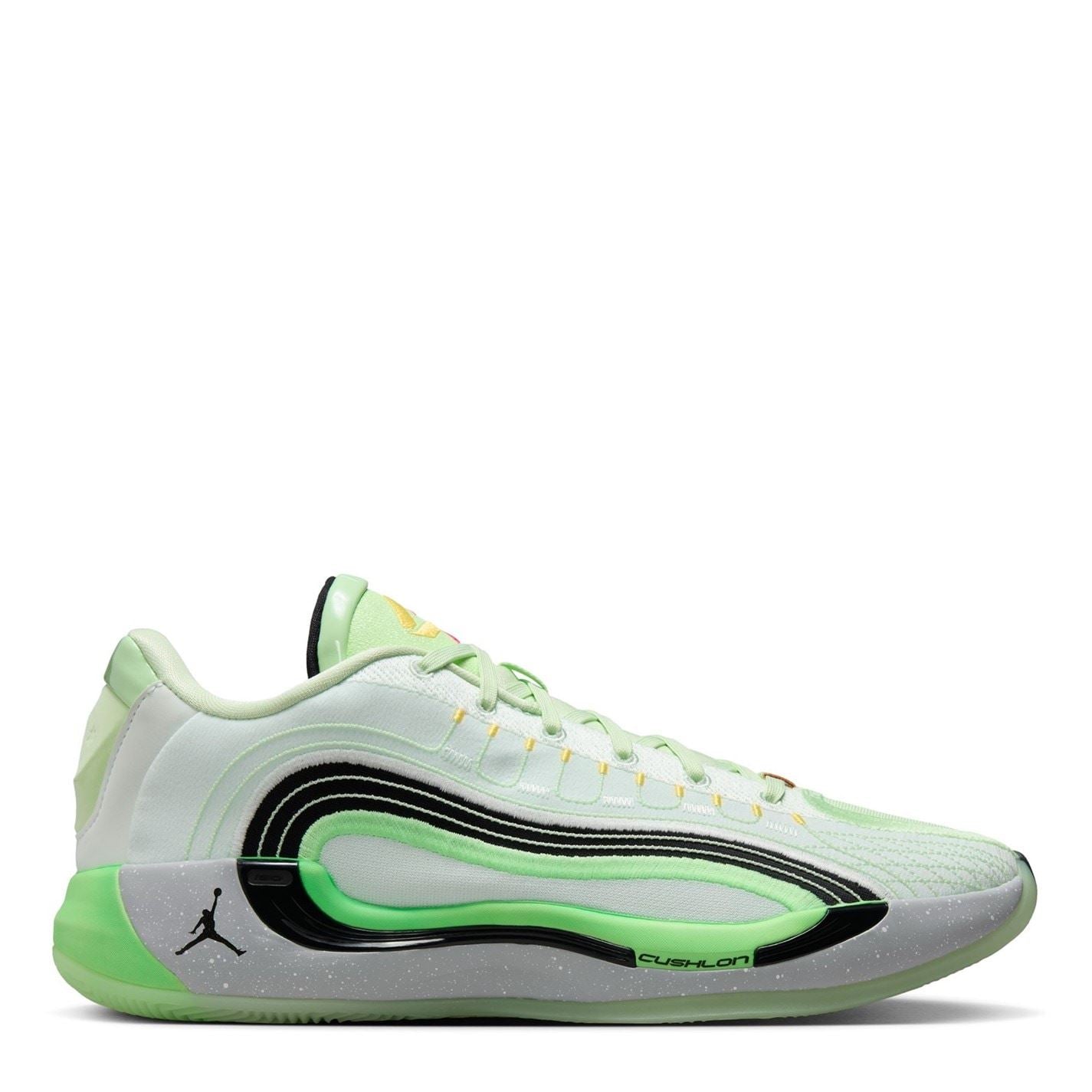 Air Jordan Luka 4 Low Top Round Toe Flat Heel Sneakers