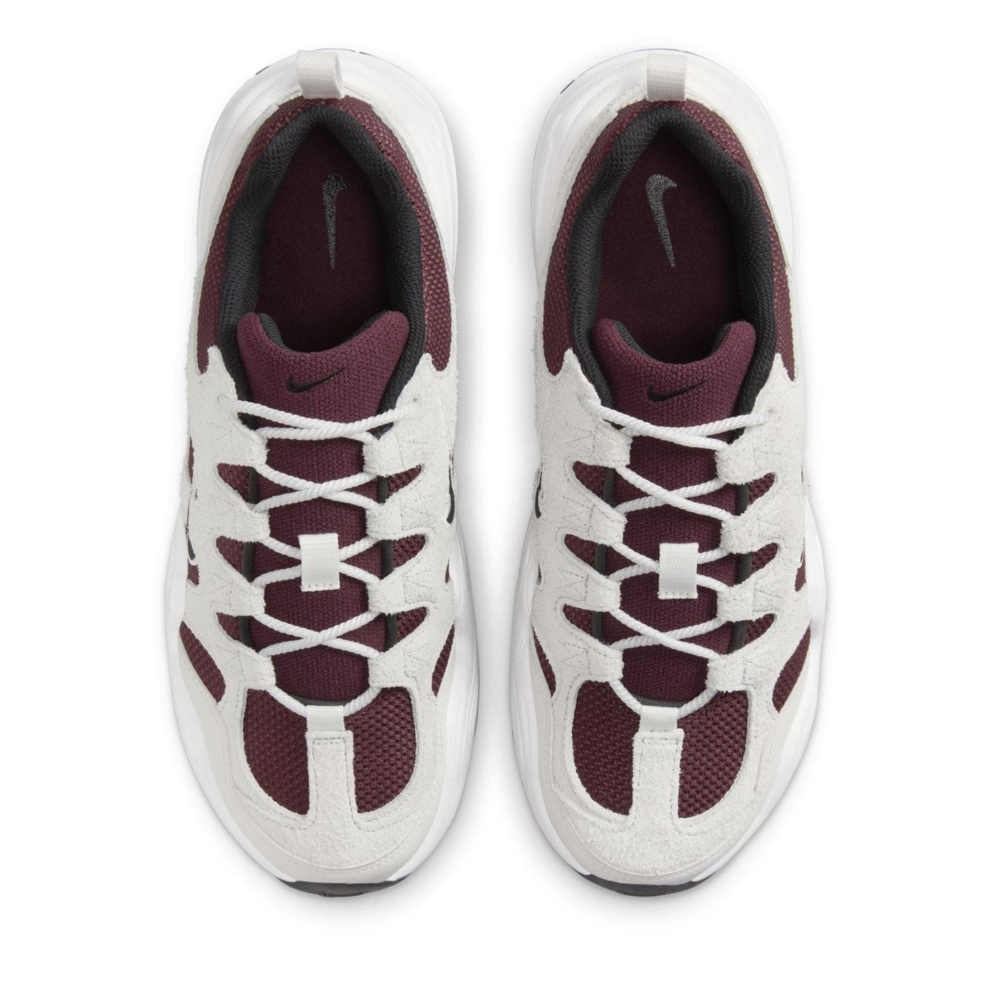 Nike Tech Hera Low Top Sneakers