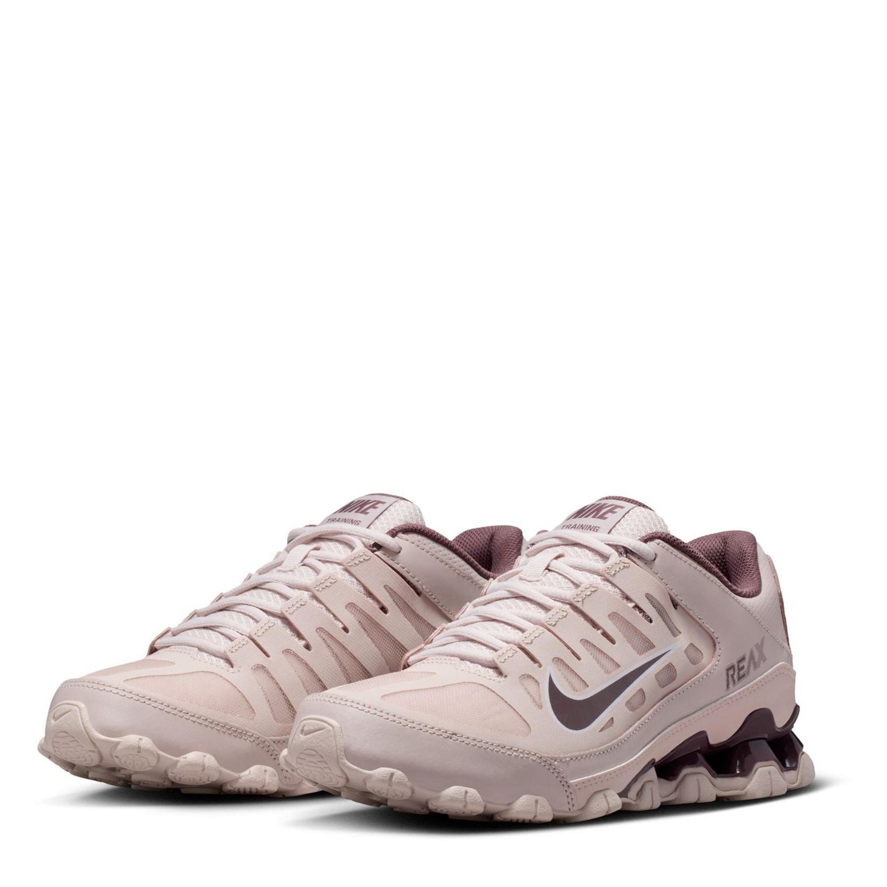 Nike Reax 8 TR Lace-Up Sneakers