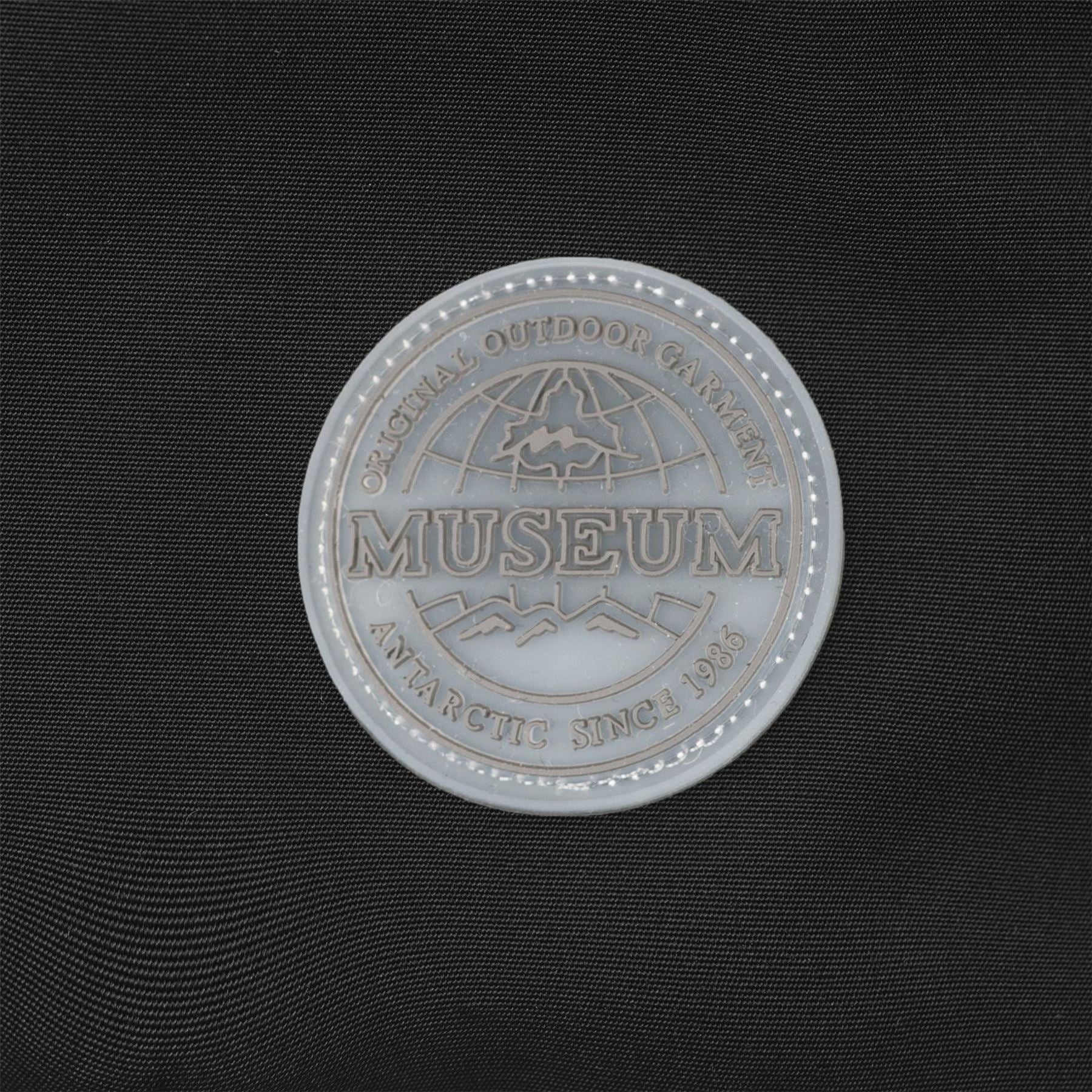 Museum L Hooded Solid Patterned Gilet