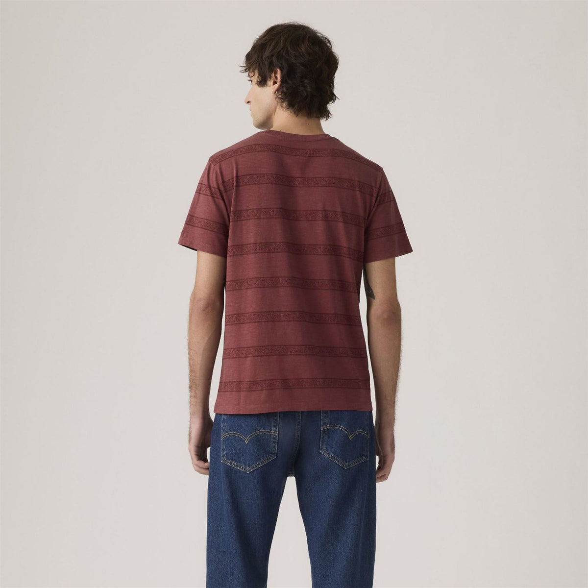 Levis Regular Fit Crew Neck Short Sleeve T-Shirt with Chest Pocket
