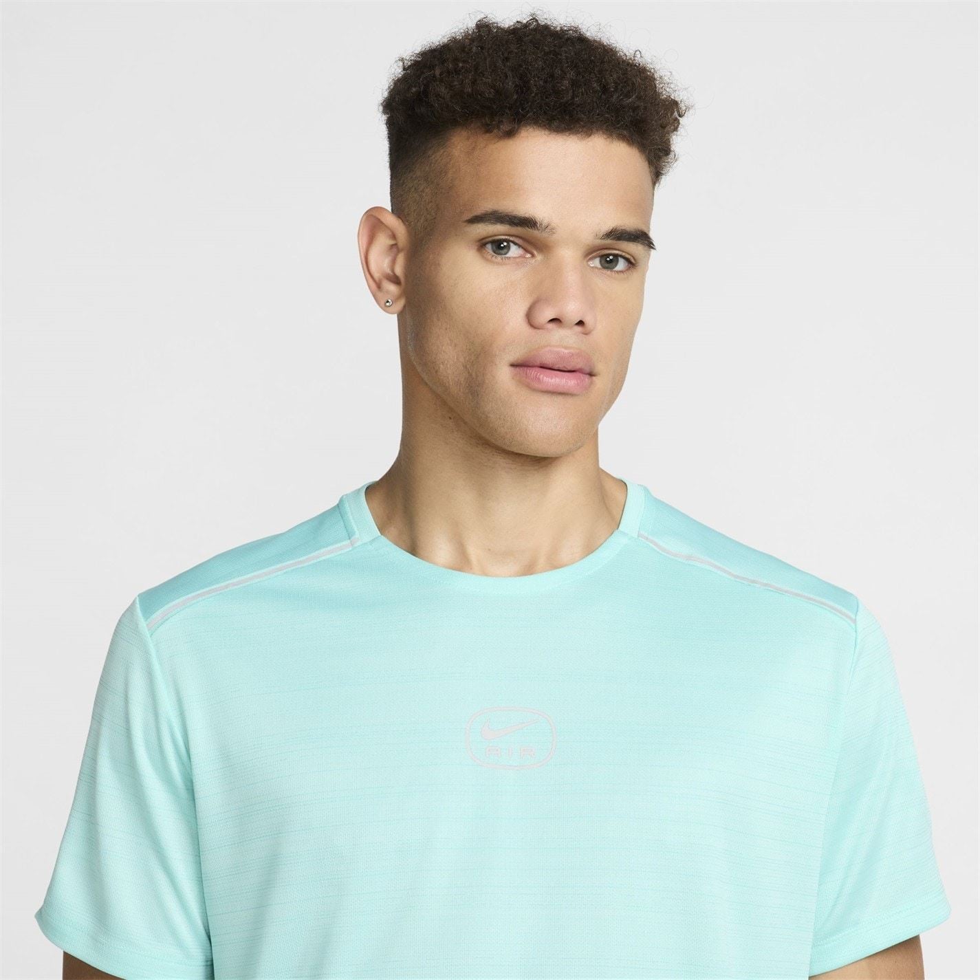 Nike Air Run Athletic Regular Fit T-Shirt