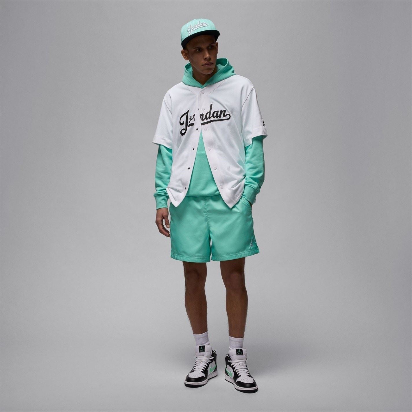 Air Jordan Mens Essential Fleece Pullover Hoodie