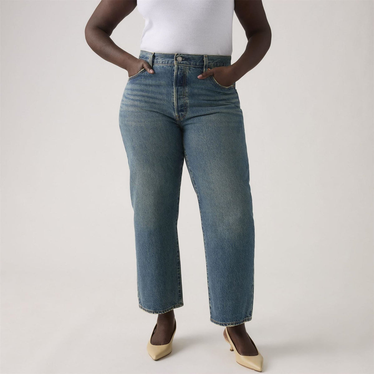 Levis 501 Straight Leg Jeans