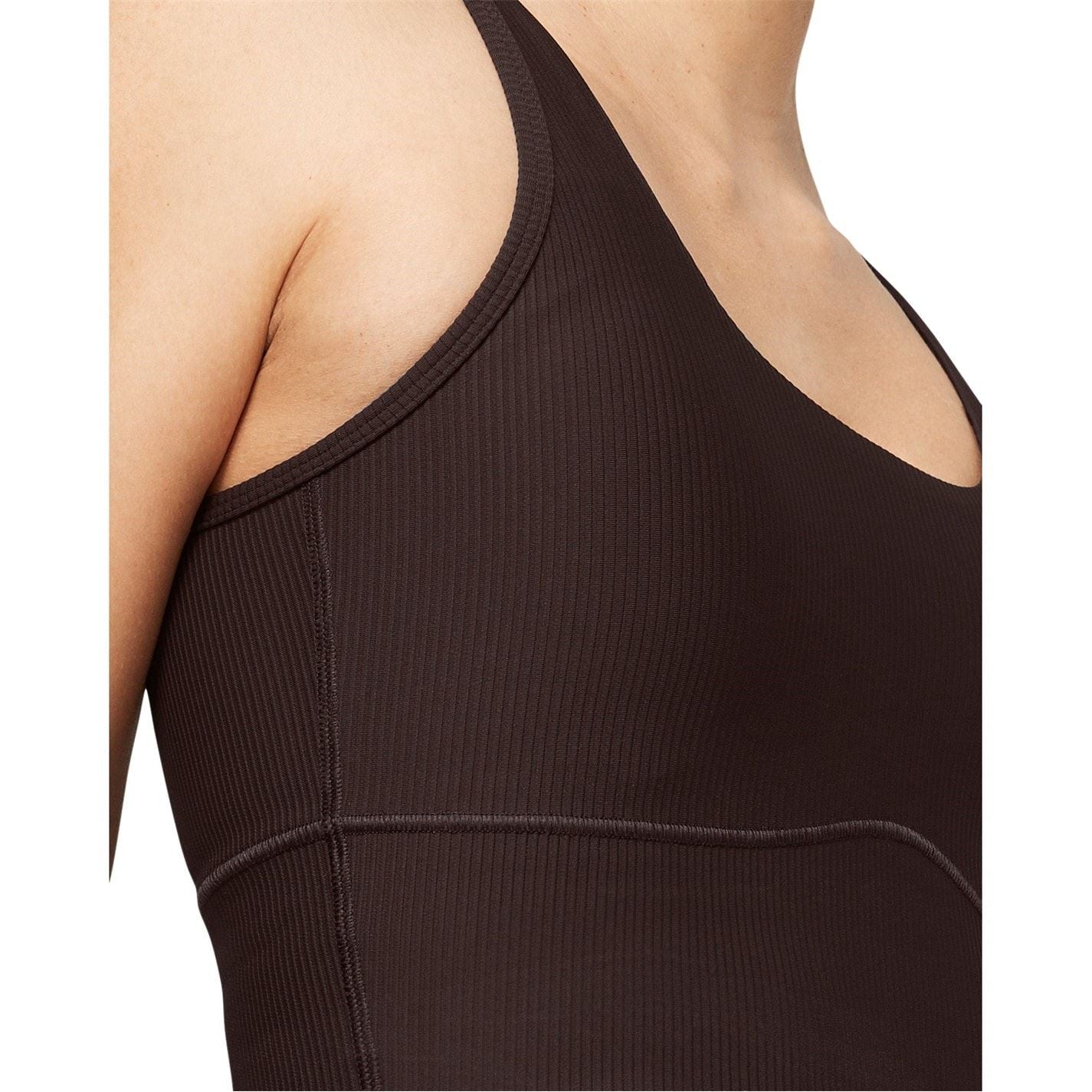 Under Armour Meridian Scoop Neck Sleeveless Snug Fit Tank