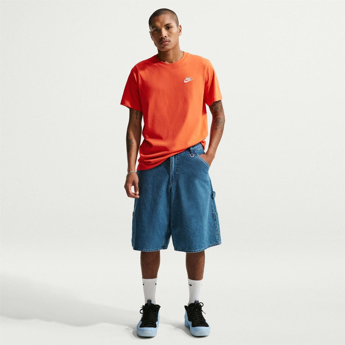 Nike Mens Sportswear Club T-Shirt