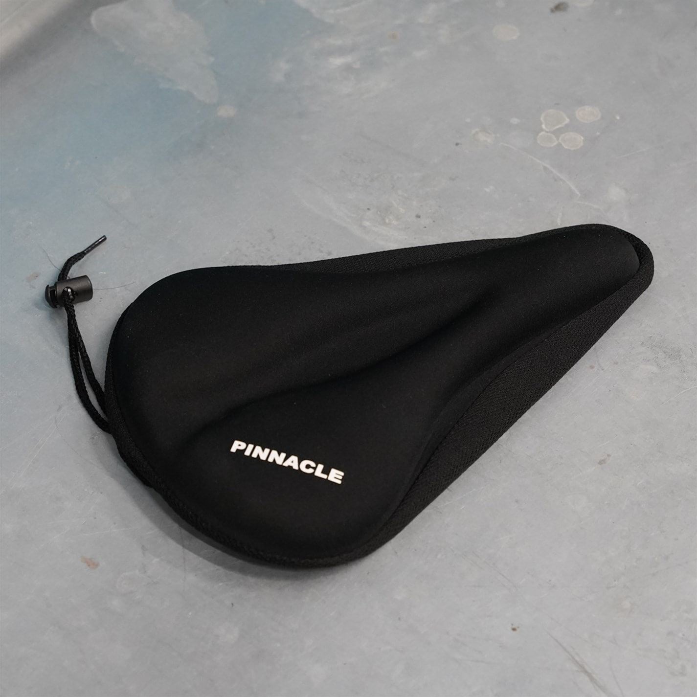 Pinnacle Gel Saddle Cover