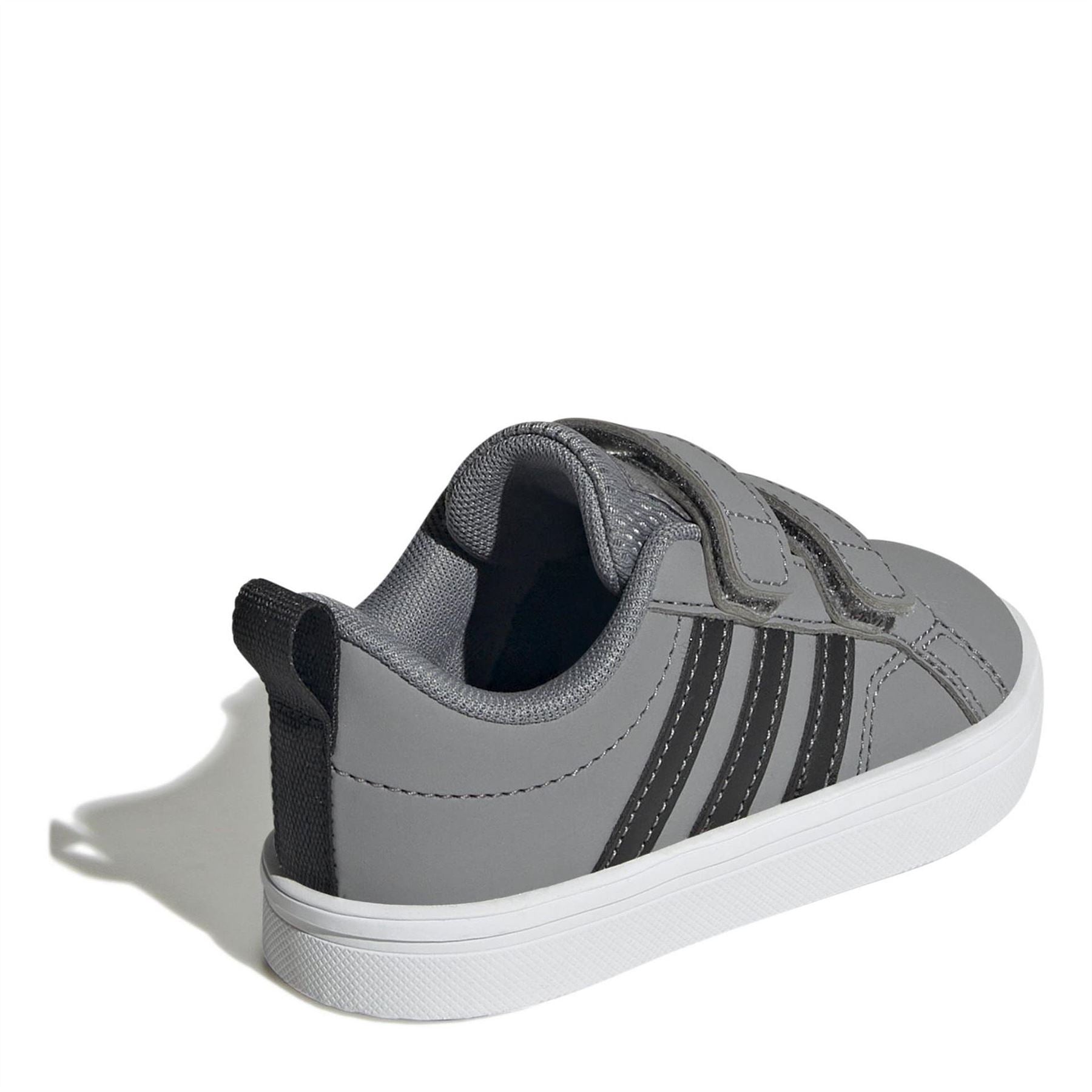 adidas Pace 2.0 CF Low Top Sneakers