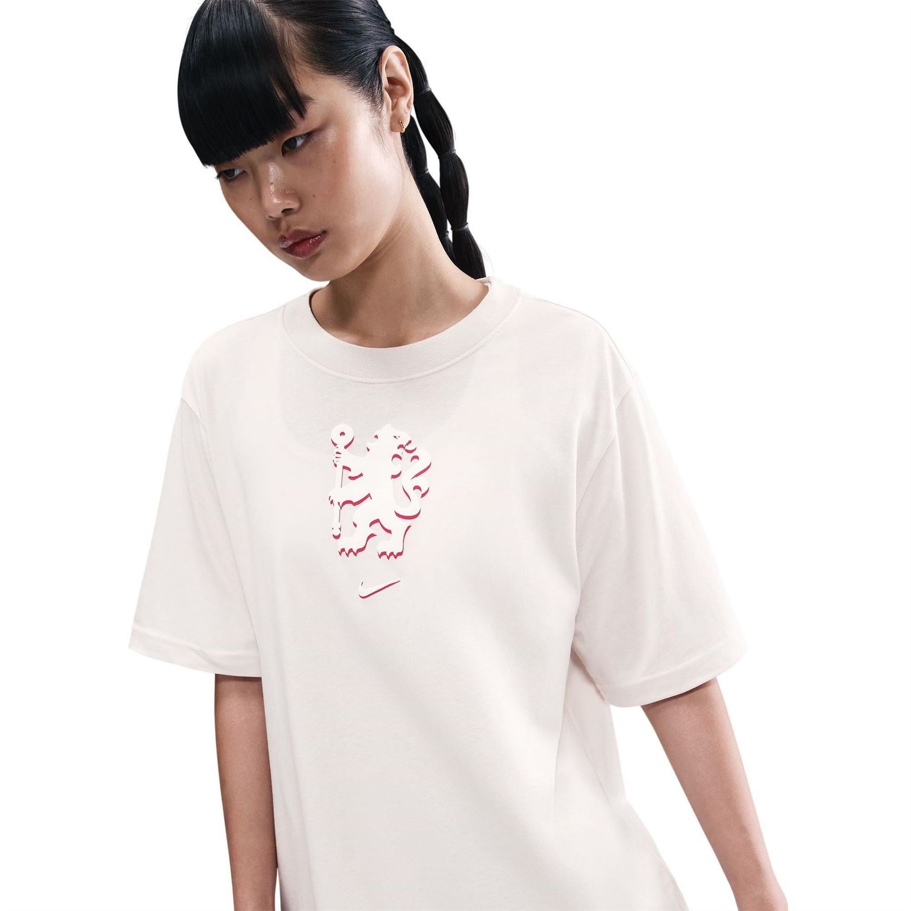 Nike Womens Chelsea Lion T-Shirt