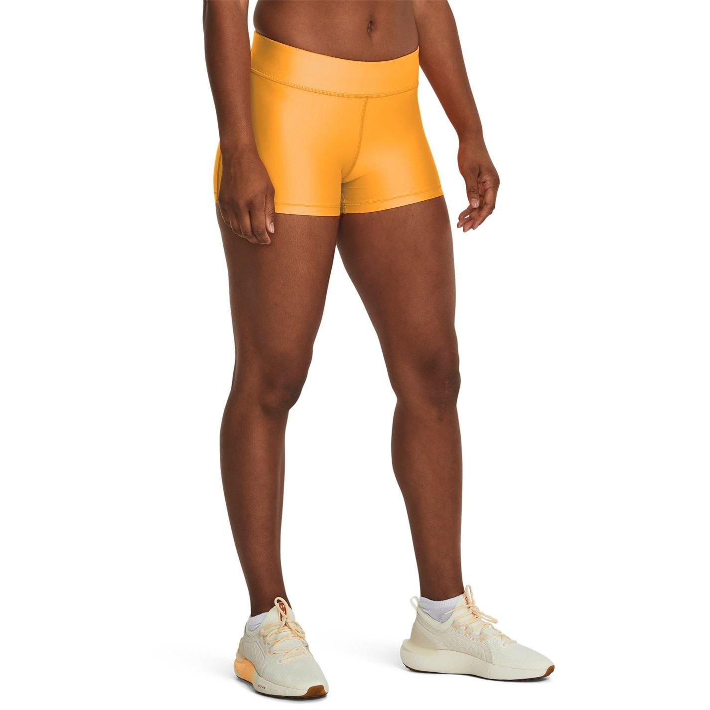 Under Armour Womens Heatgear Mid Shortsy Shorts