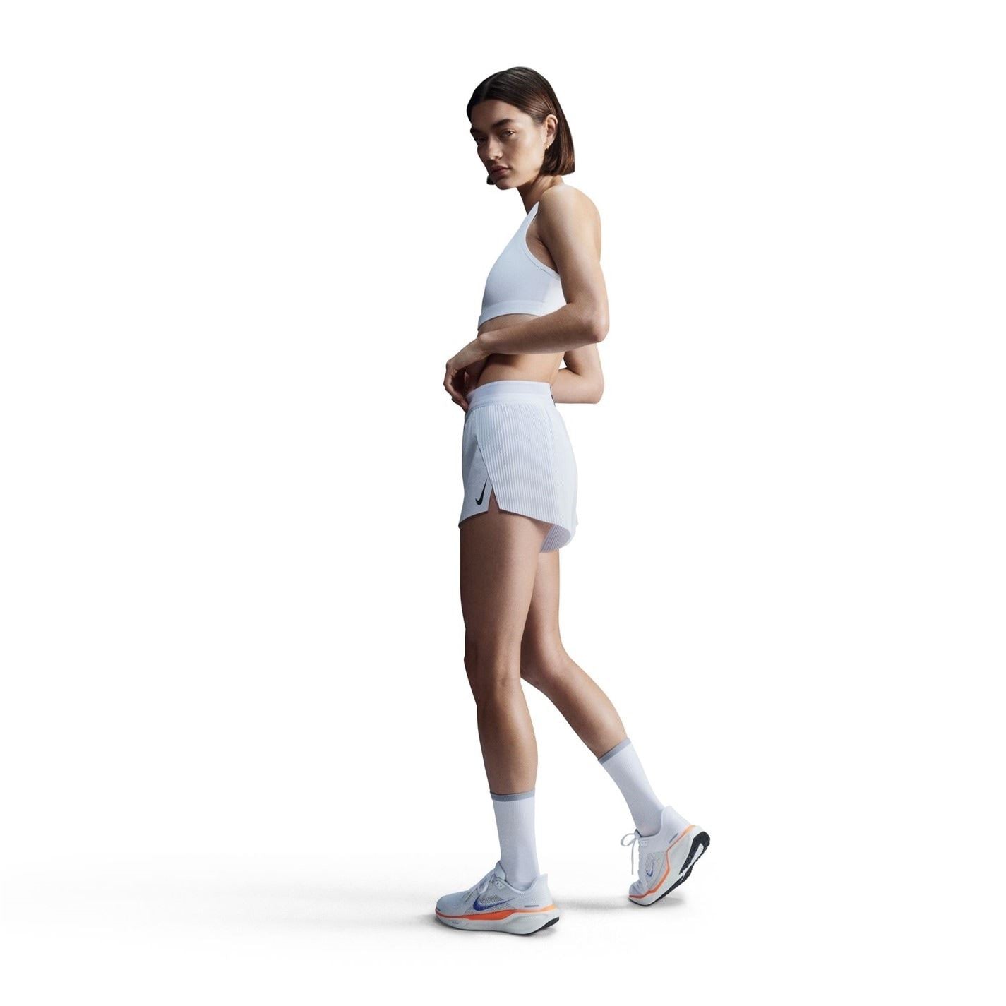 Nike Womens Swoosh Medium Support 1 Piece Pad Sports Bra