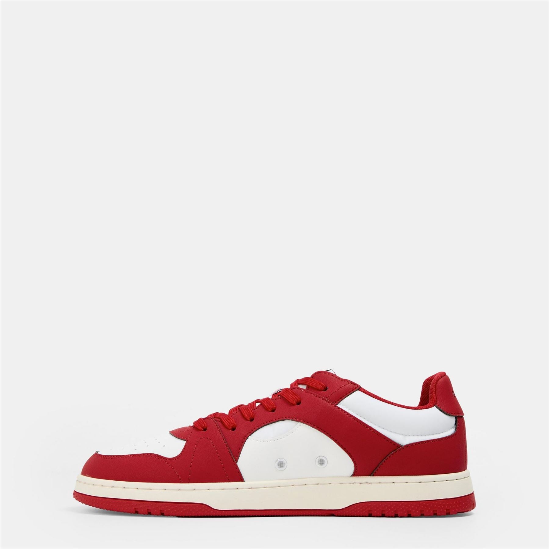 Hugo Low Top Flat Heel Sneakers