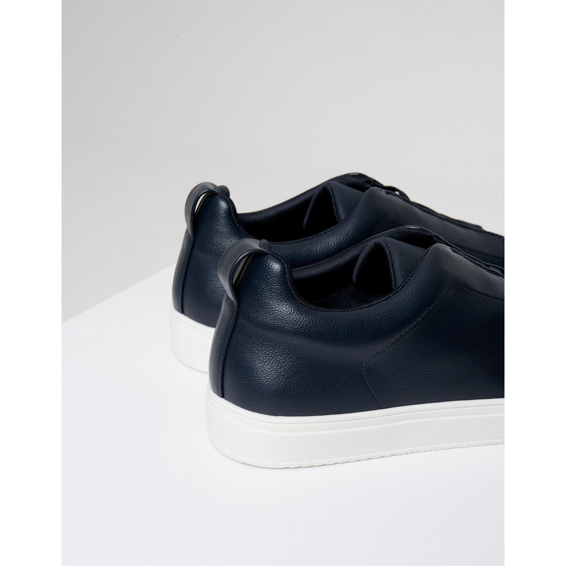 Threadbare Acefield Casual Low Top Trainers