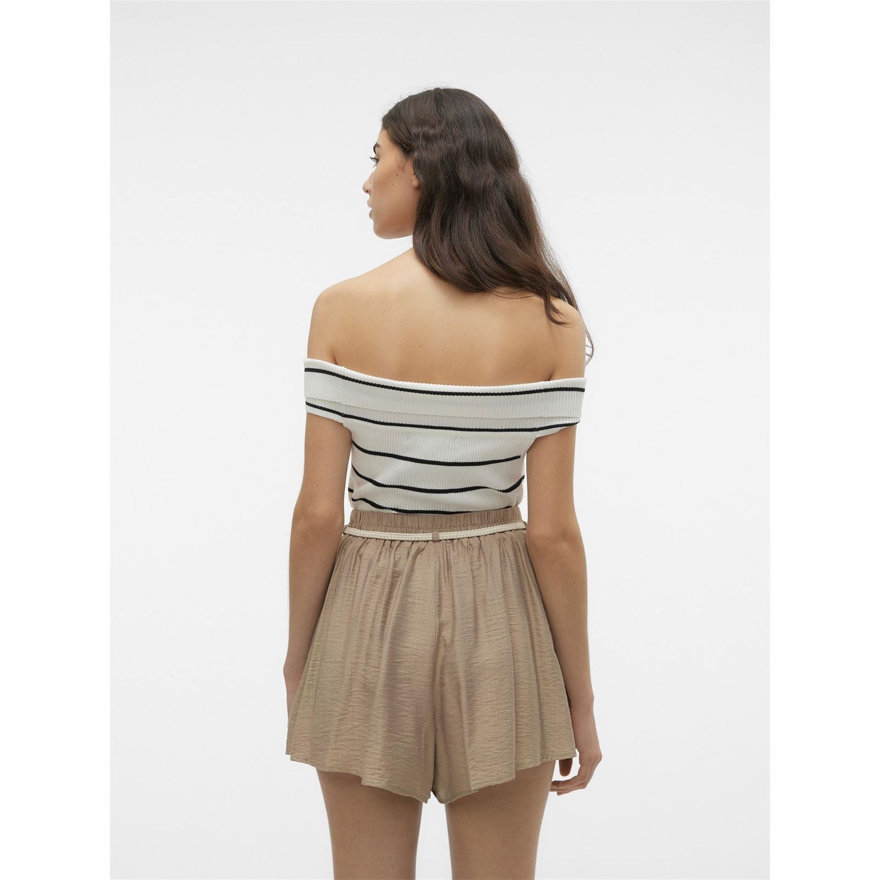 Vero Moda Off-The-Shoulder Slim Fit T-Shirt
