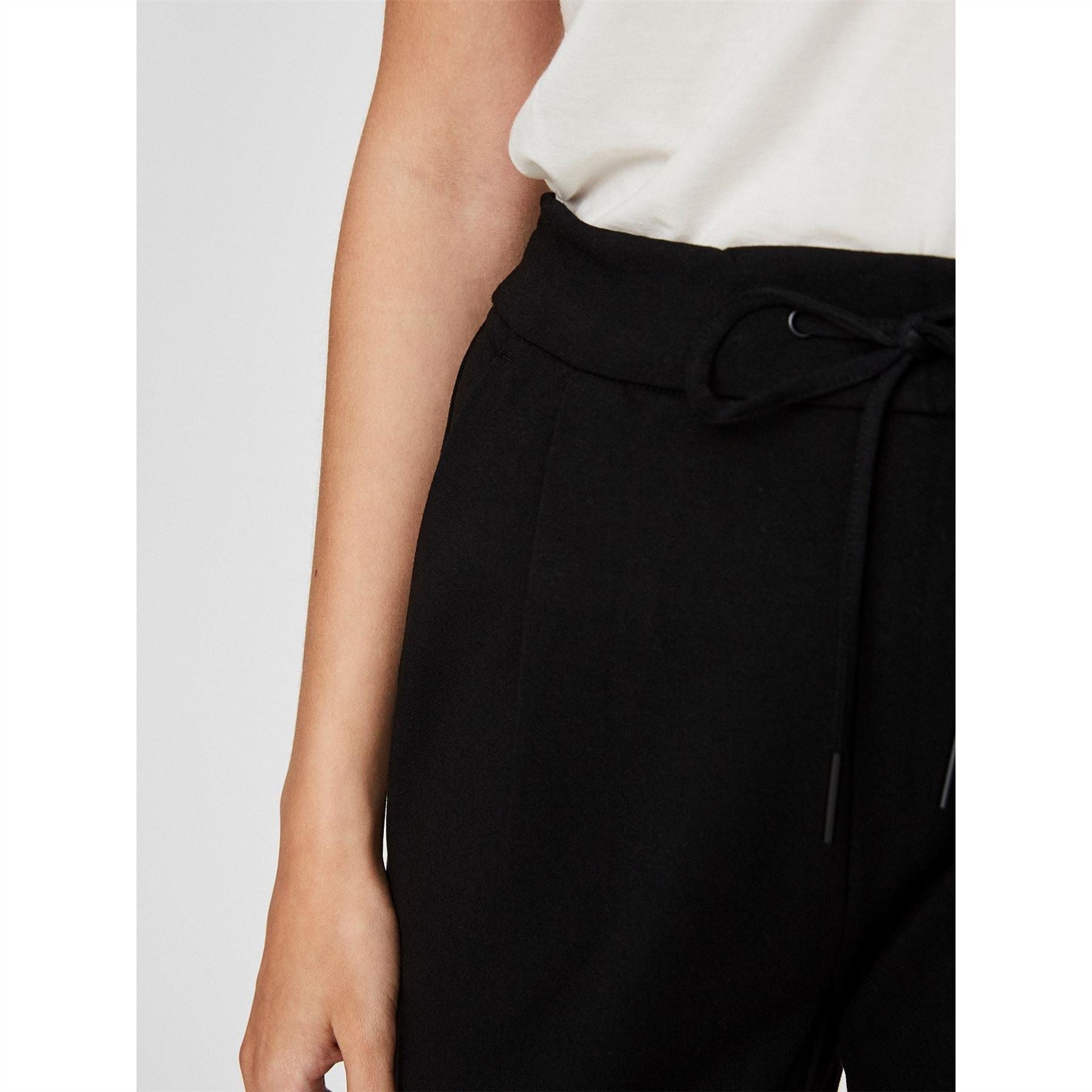 Vero Moda Eva Mid Rise Tailored Trouser