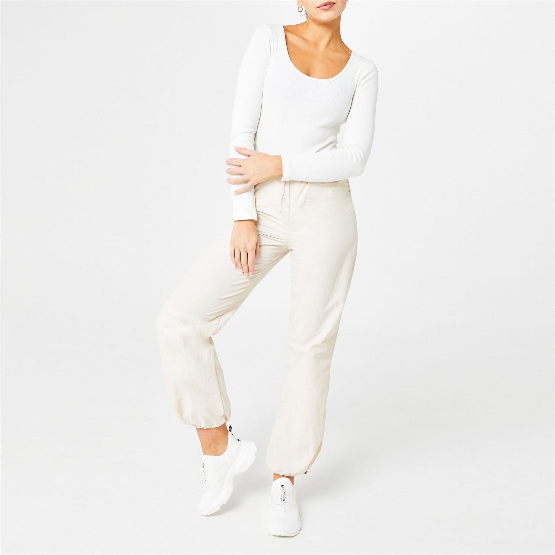 Steve Madden Match E Low Top Heritage Runner