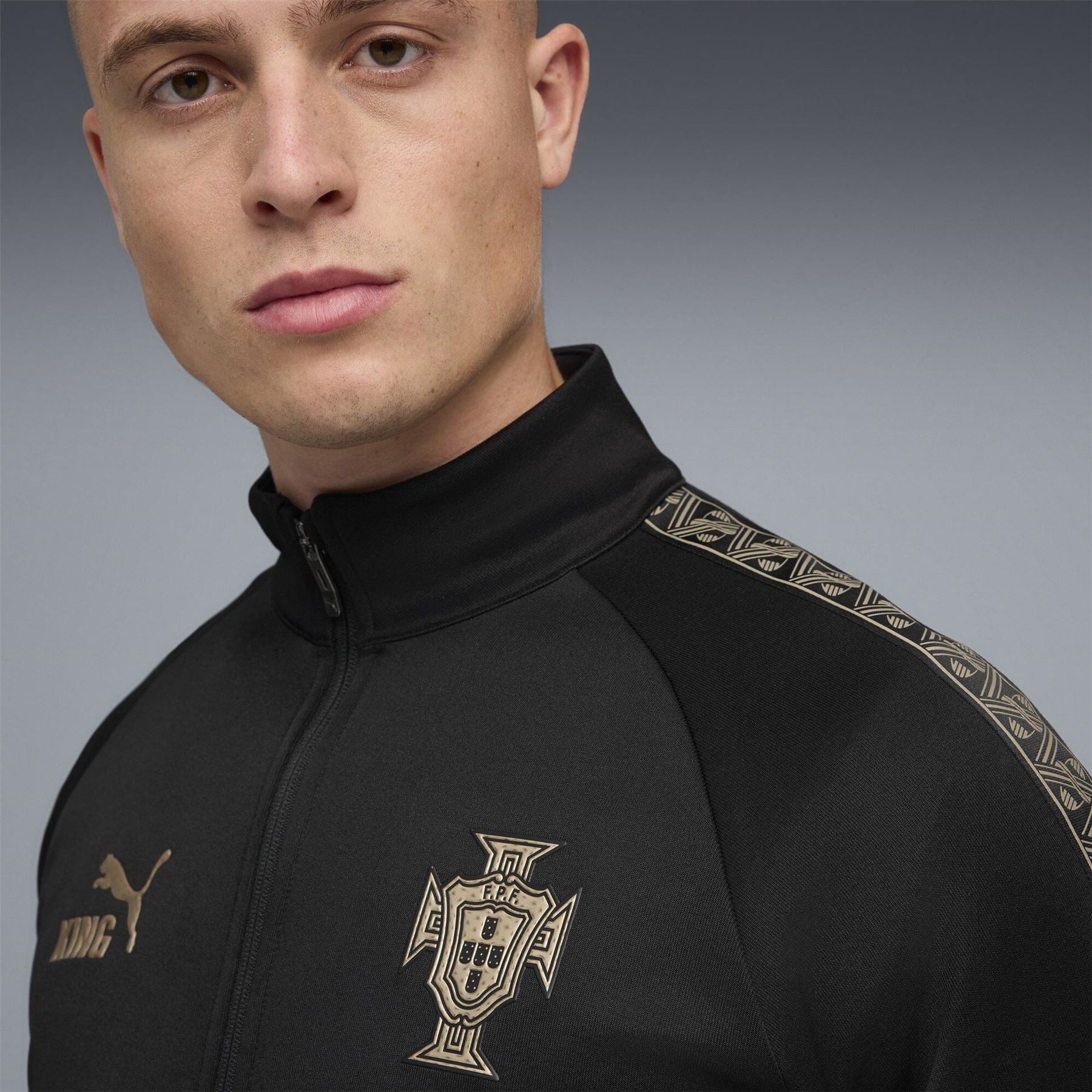 Puma Mens Portugal Eusebio Jacket 25 26