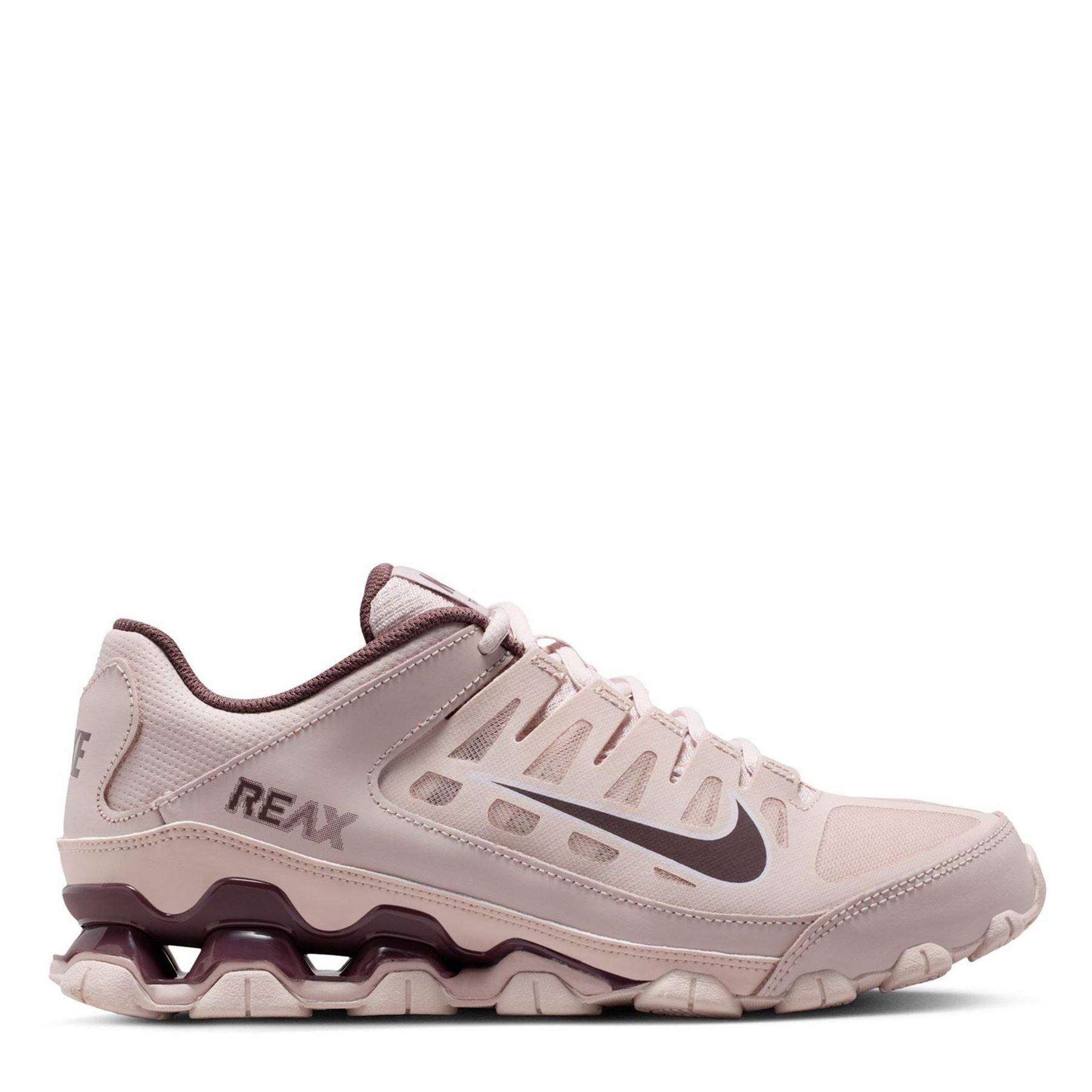 Nike Reax 8 TR Lace-Up Sneakers