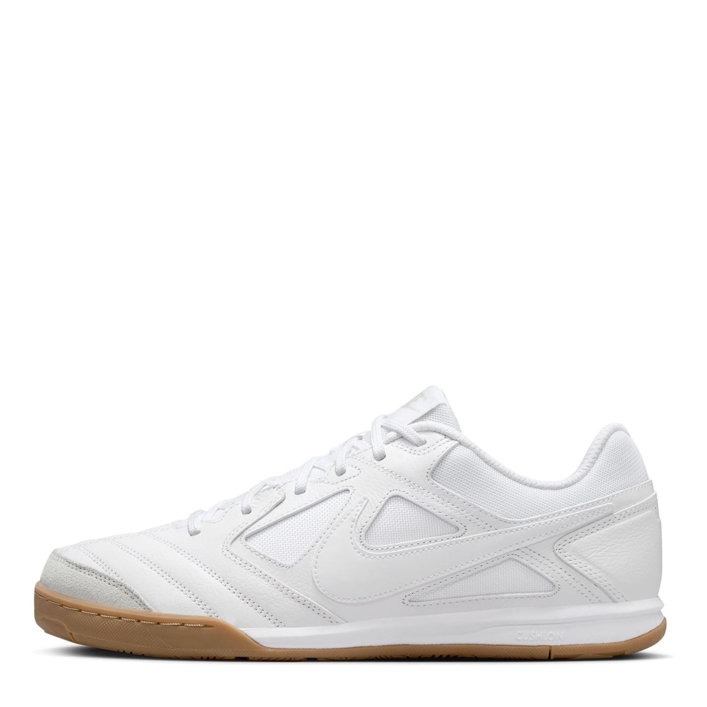 Nike Gato Low Top Round Toe Sneakers