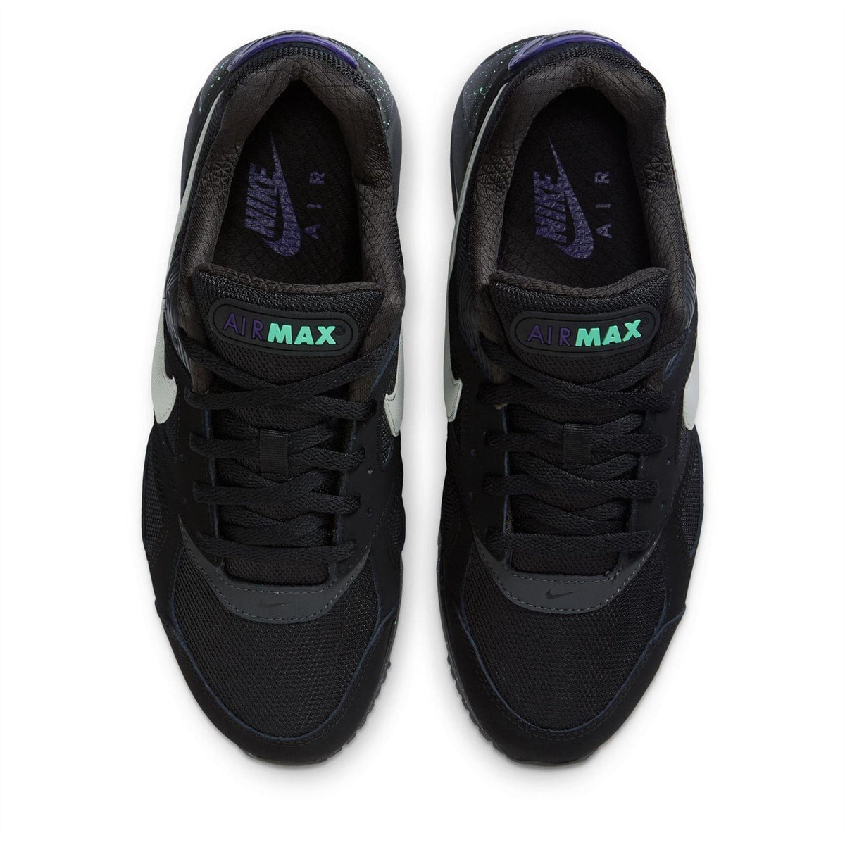 Nike Air Max Ivo Trainers