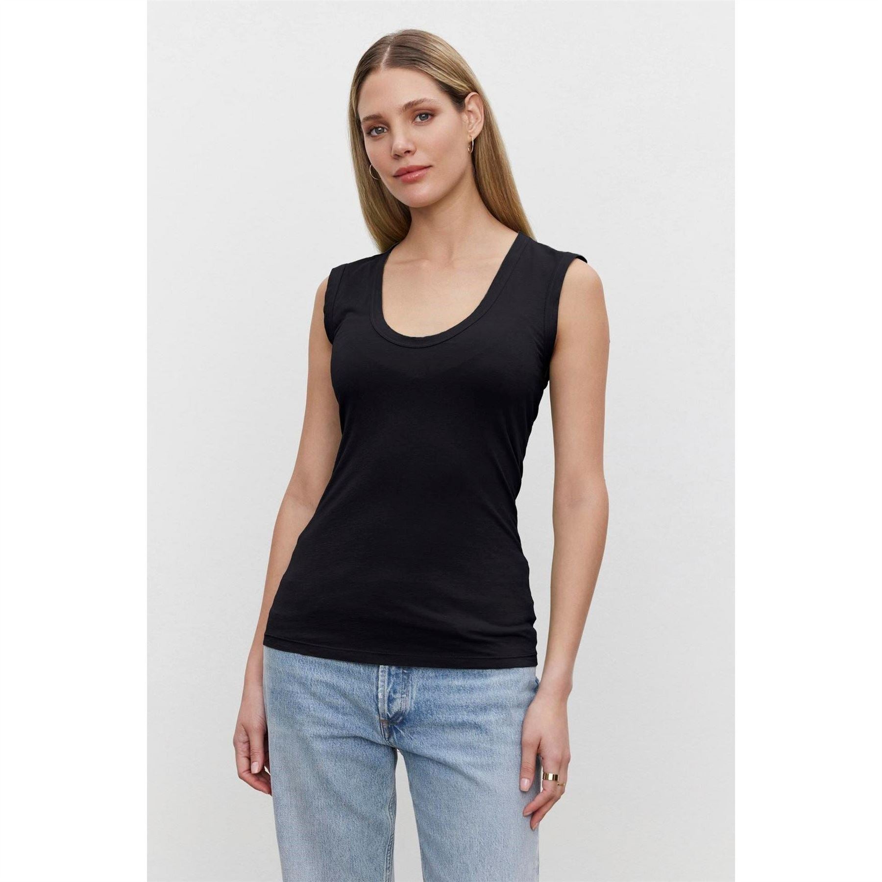 Velvet by Graham and Spencer Regular Fit Crew Neck T-Shirt