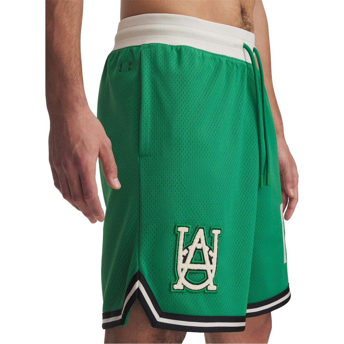 Under Armour Hoops Basketball Bermuda Shorts