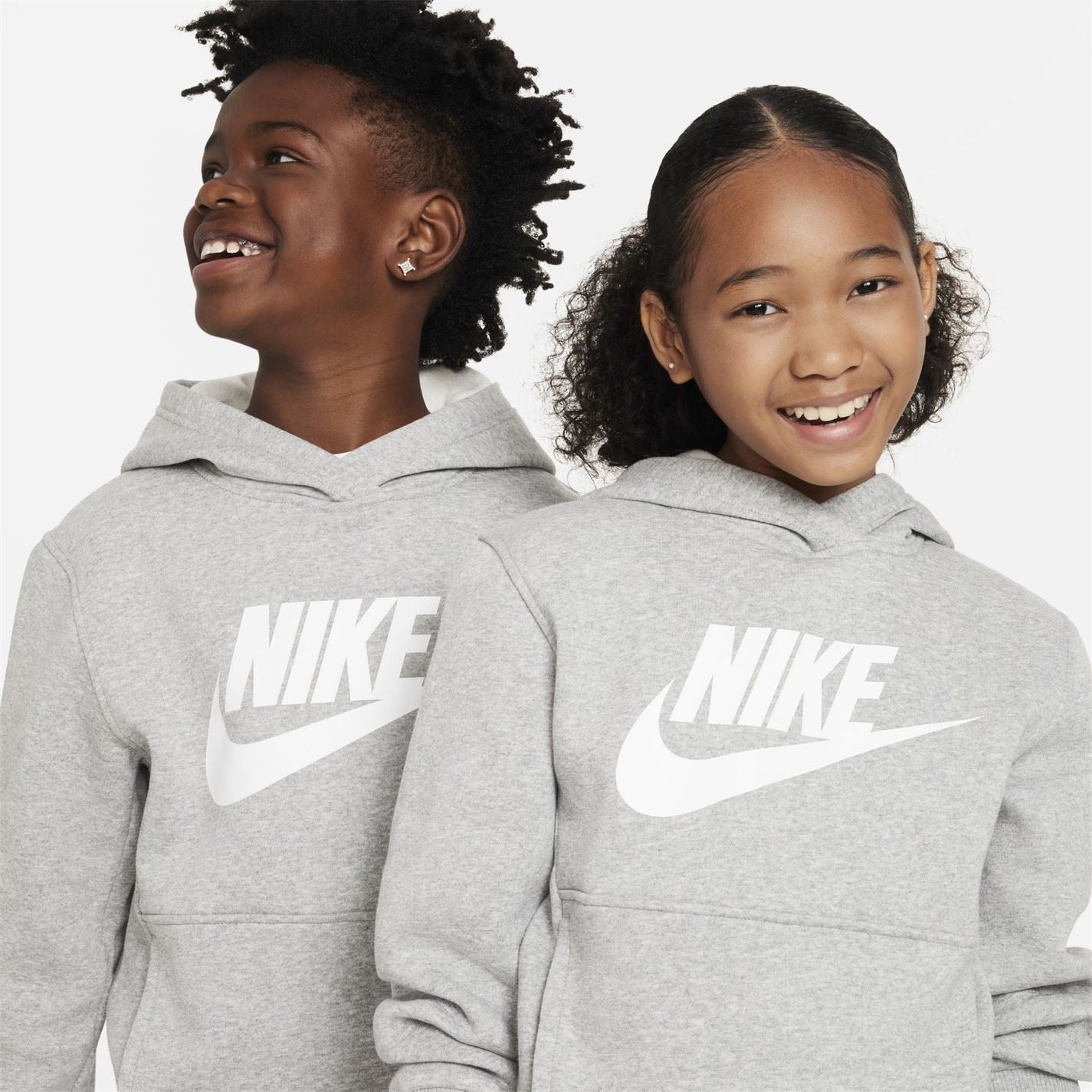 Nike Kids Long Sleeve Regular Fit Sweatshirt