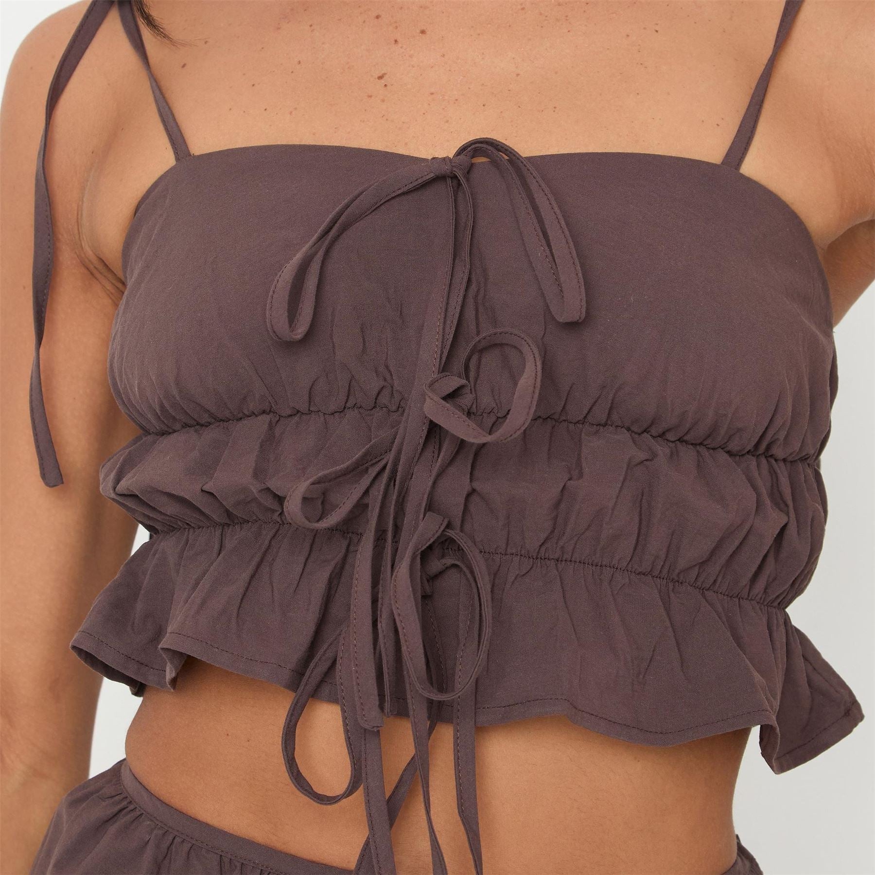 I Saw It First Ruched Tie Crop Top